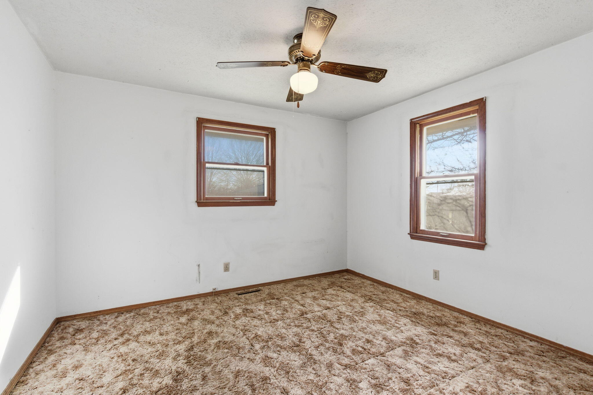 204 South Cottonwood Avenue Property Photo 13