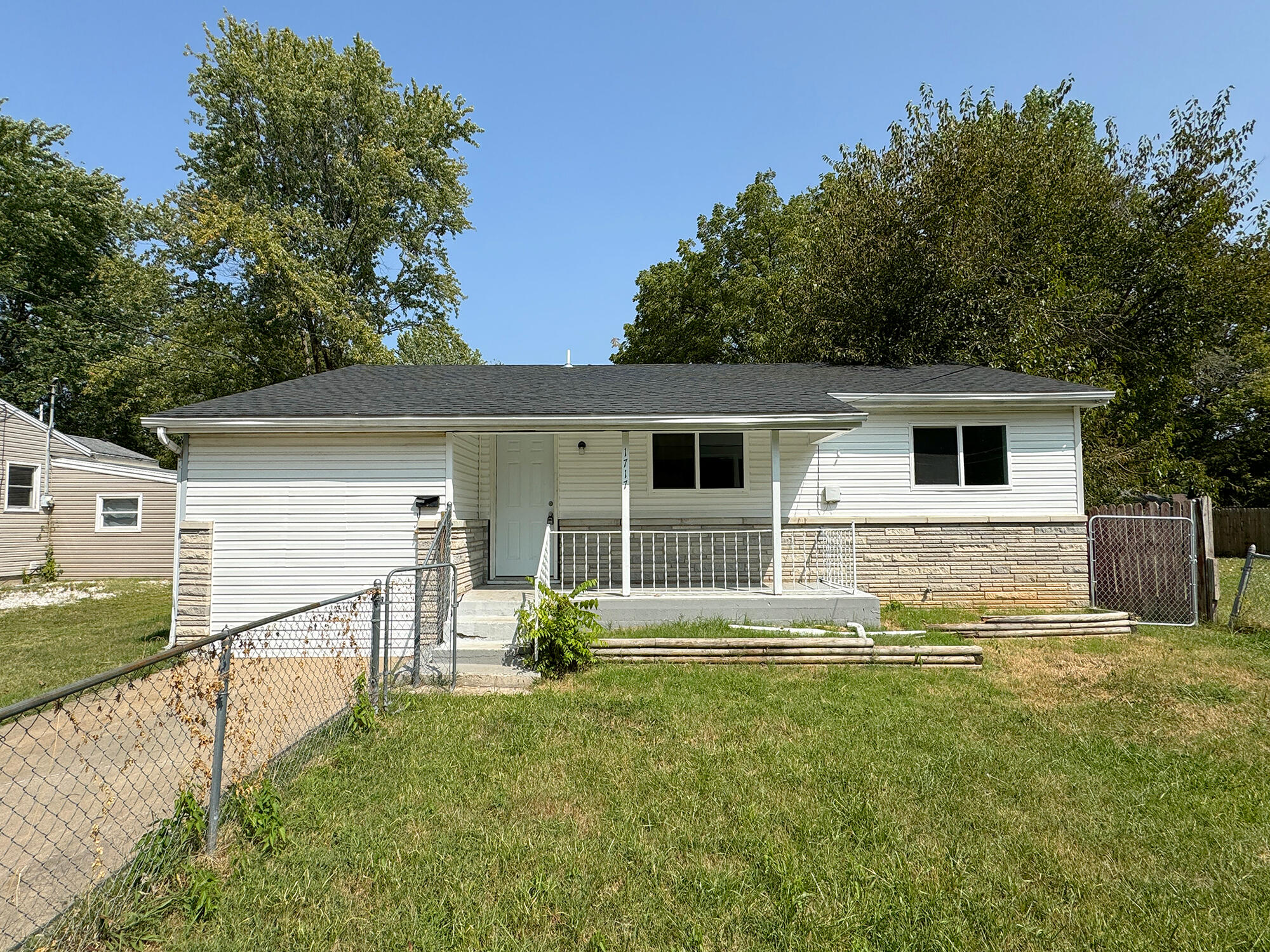 503 South New Avenue Property Photo 19