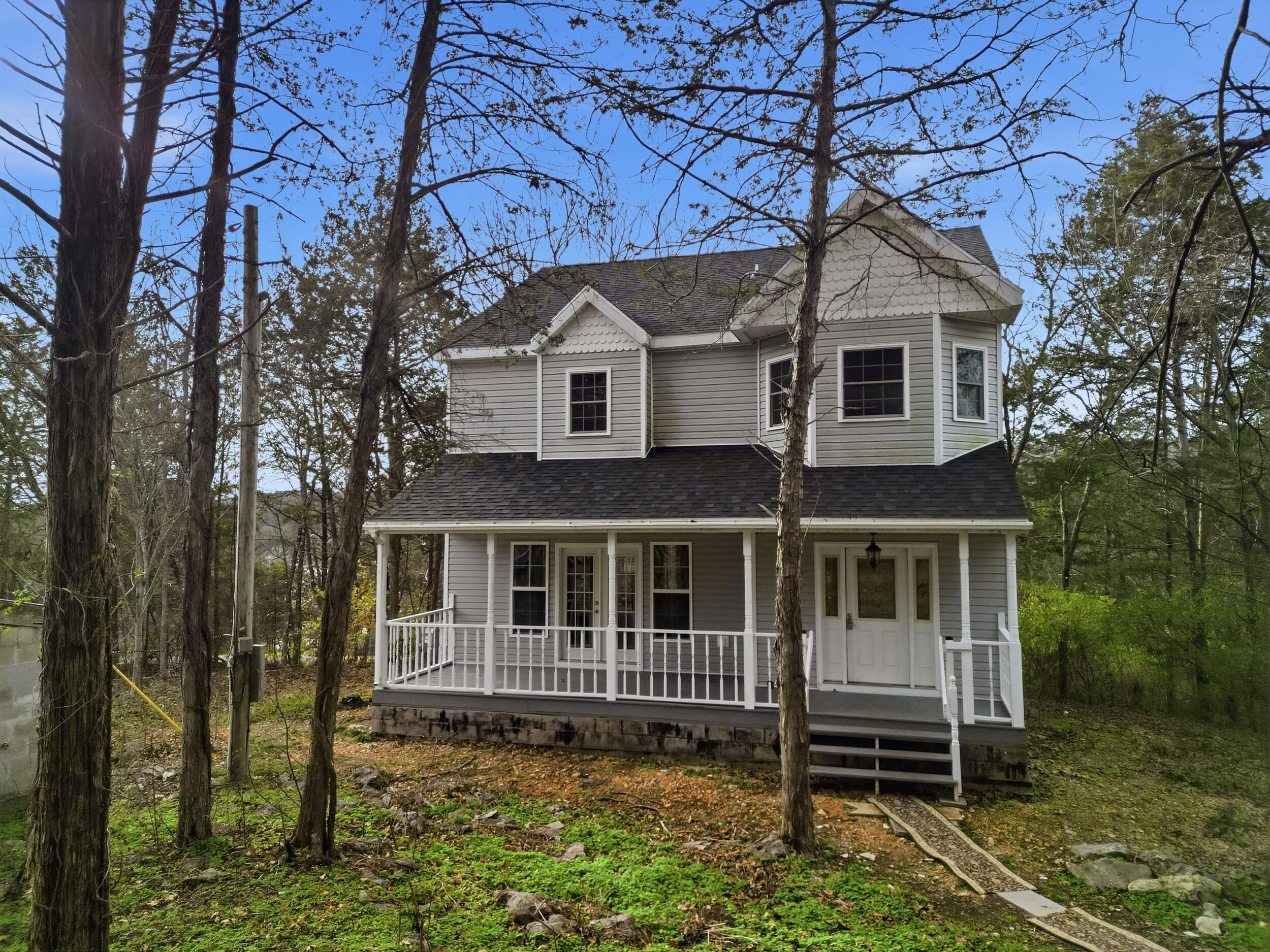 755 Everest Road Property Photo 3