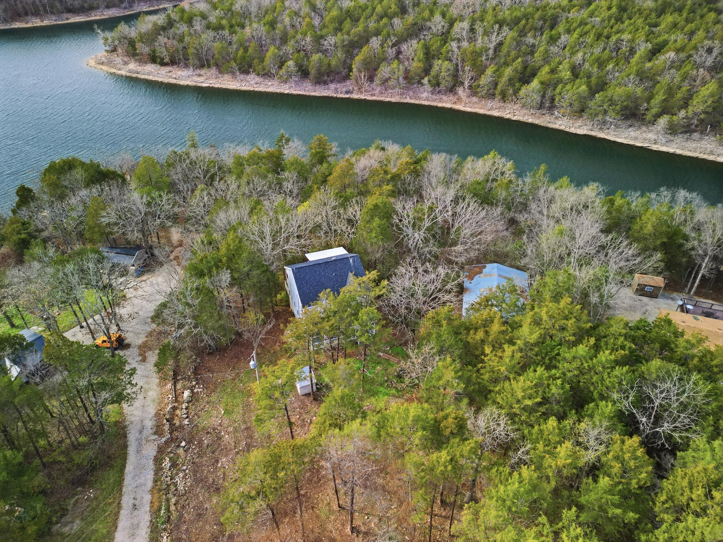 755 Everest Road Property Photo 4