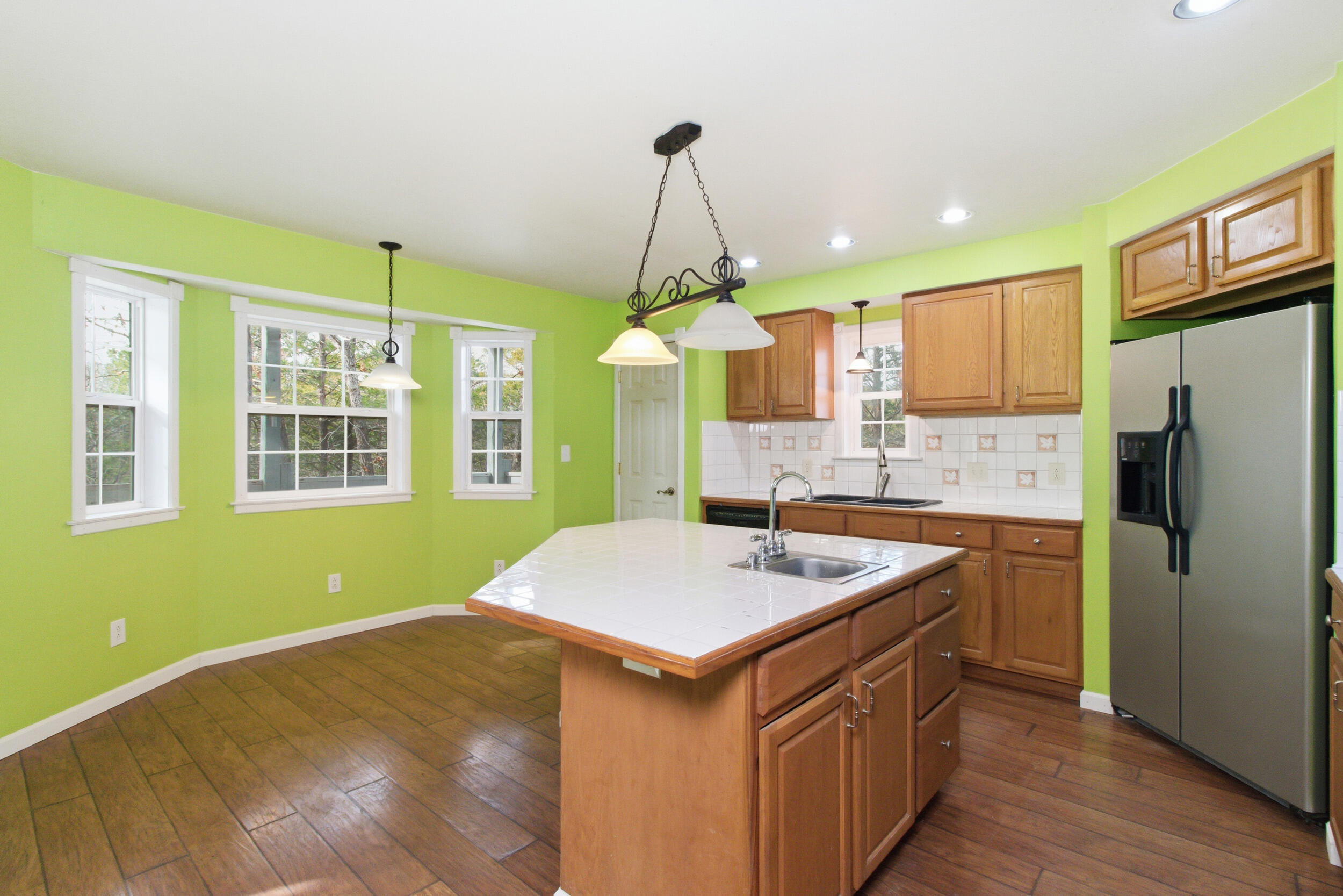 755 Everest Road Property Photo 11