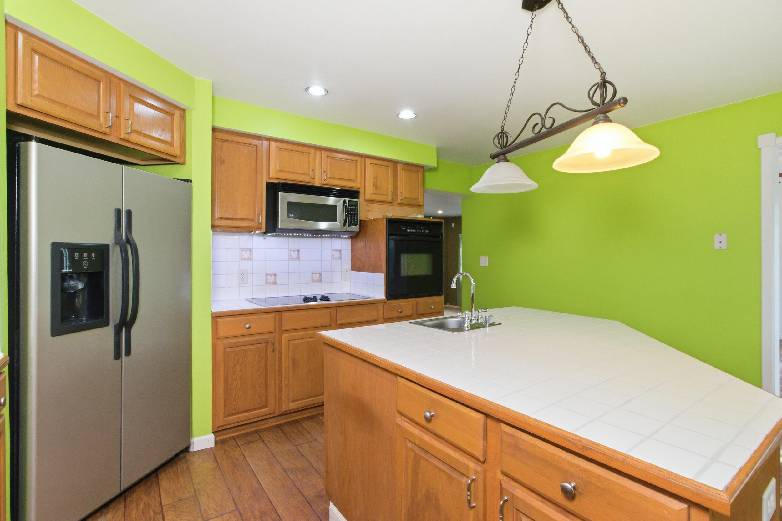 755 Everest Road Property Photo 13