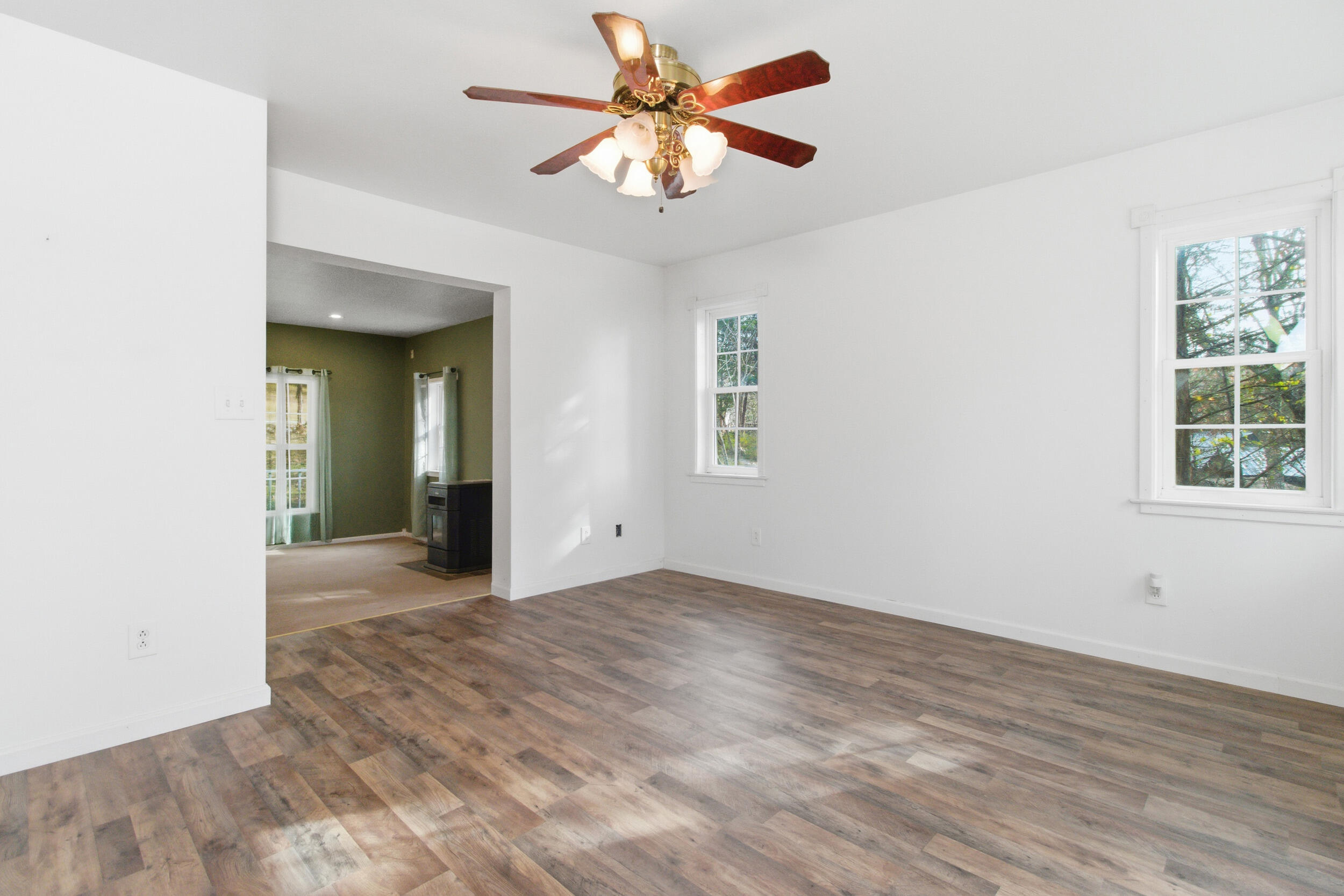 755 Everest Road Property Photo 14