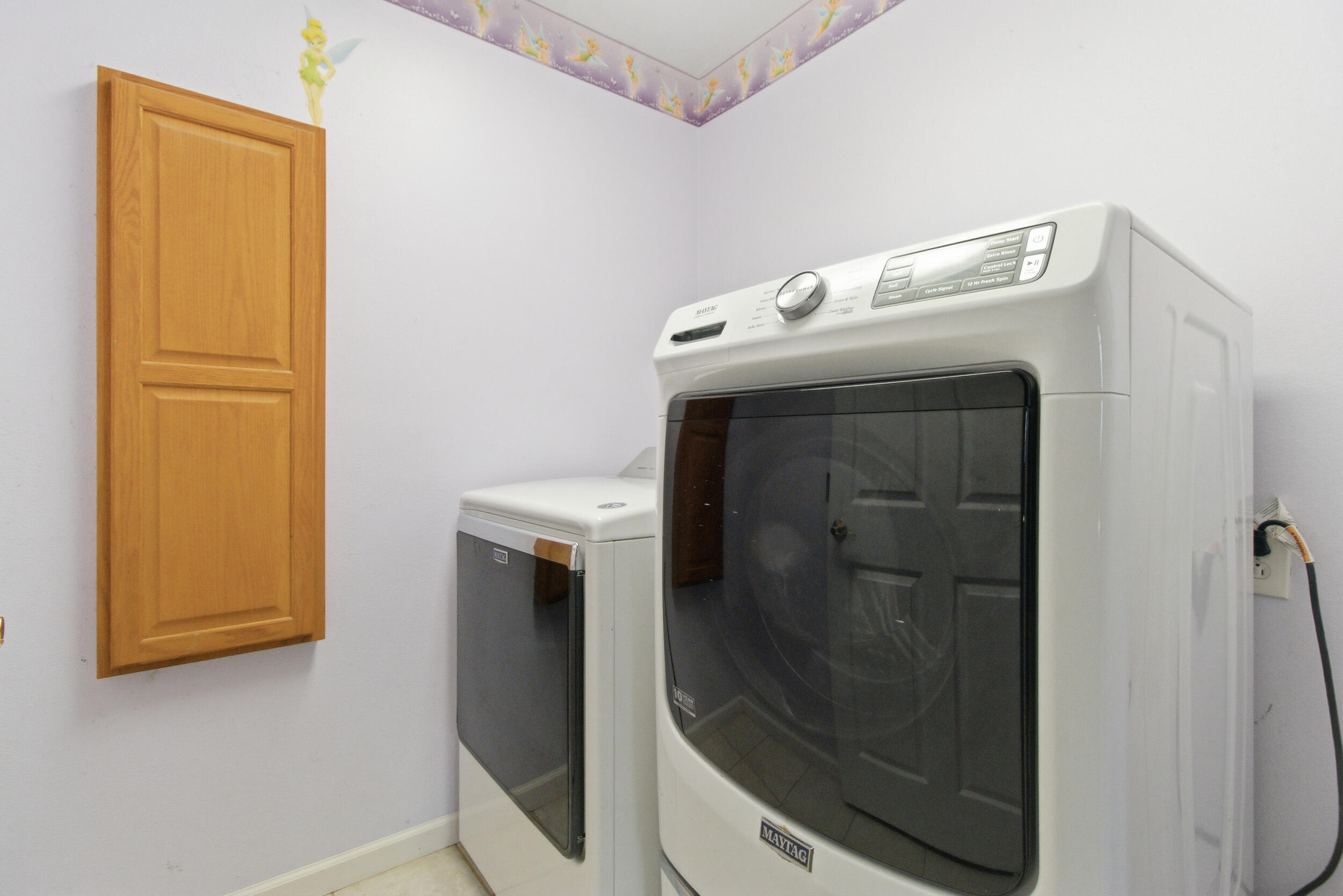 755 Everest Road Property Photo 17