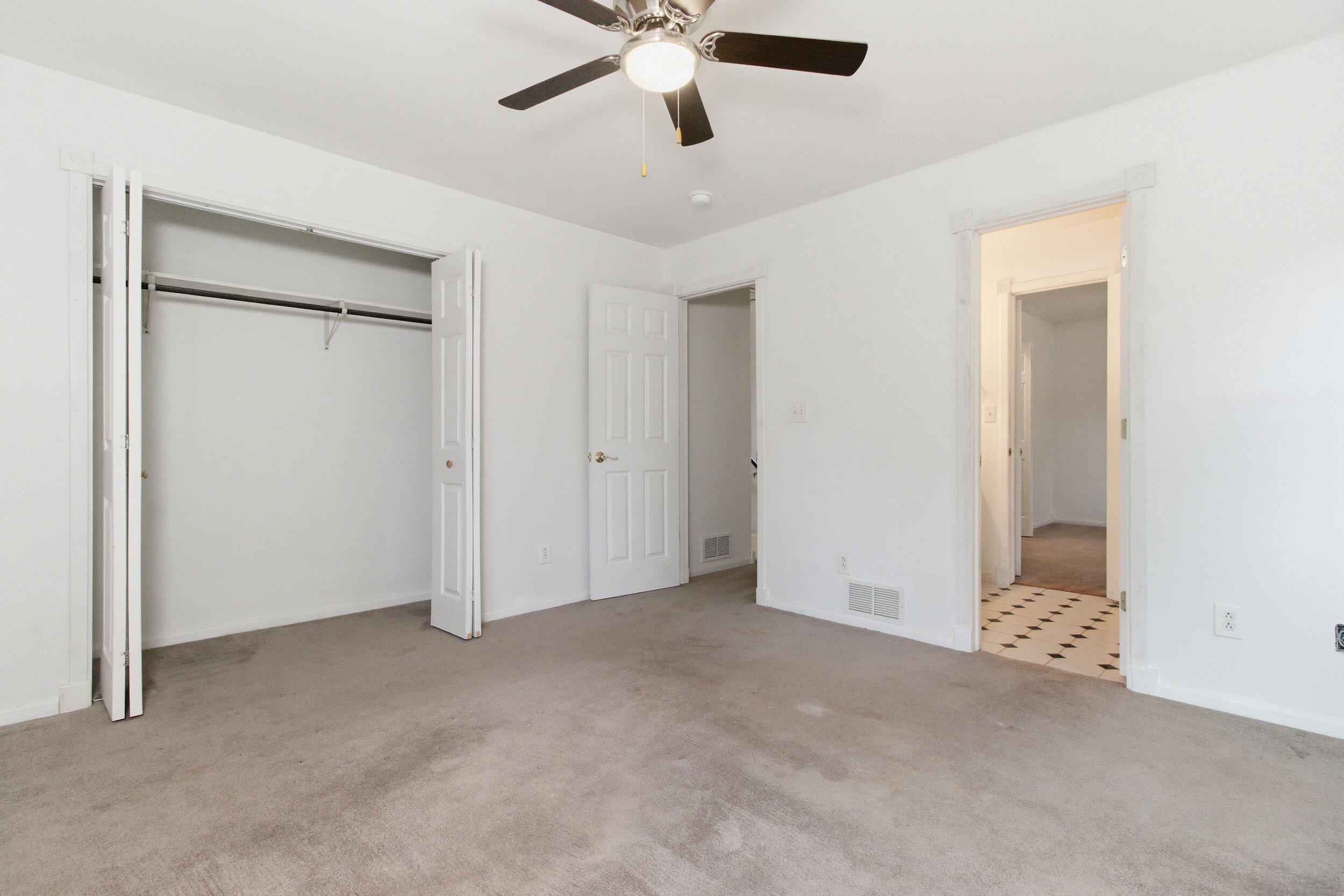 755 Everest Road Property Photo 29