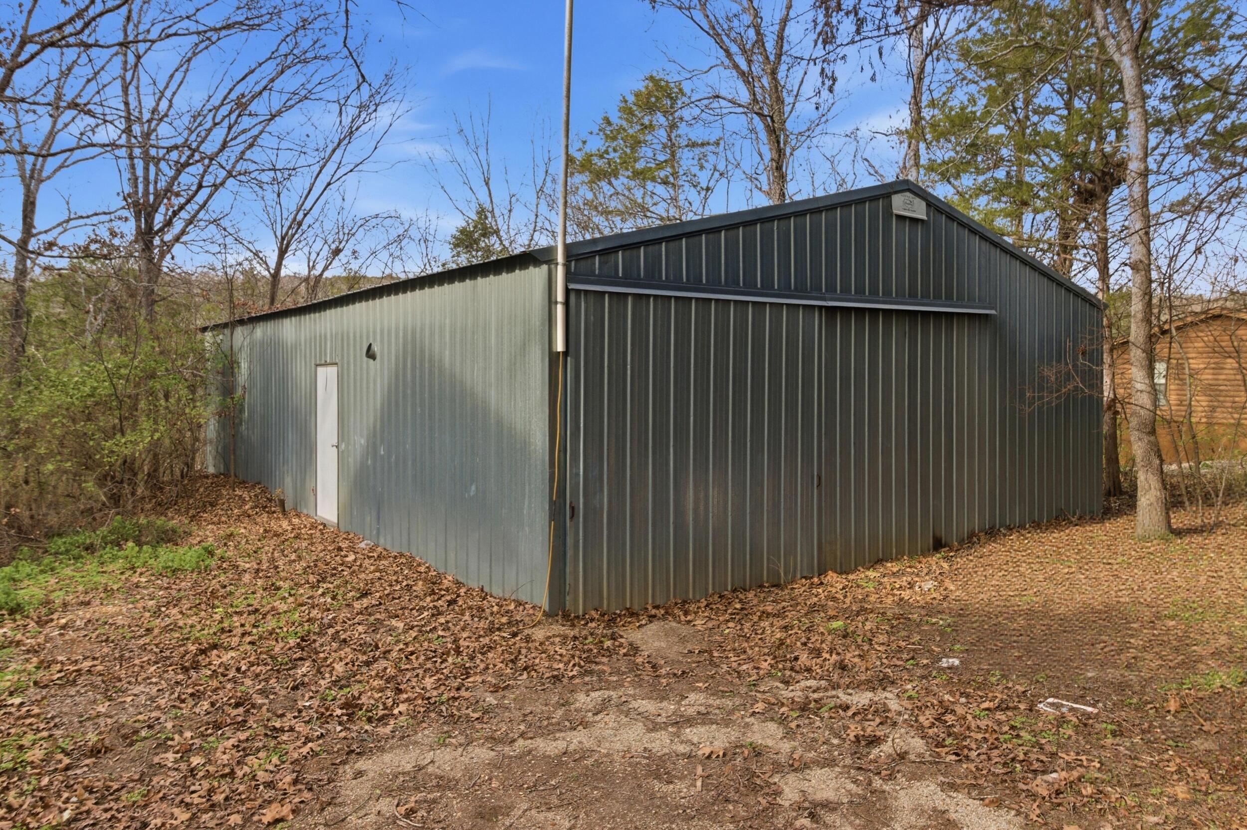 755 Everest Road Property Photo 32