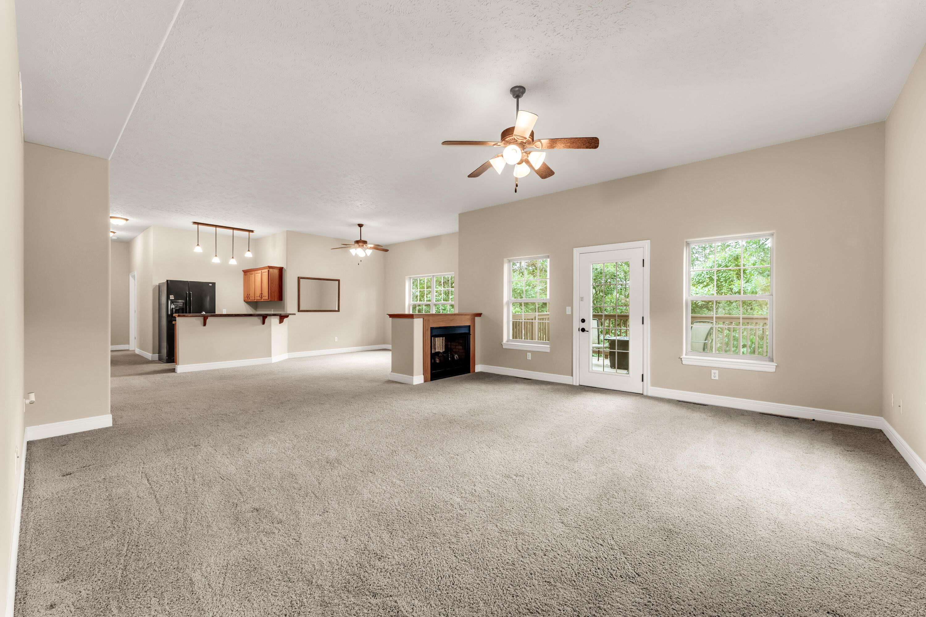 860 Silvercliff Way Property Photo 41