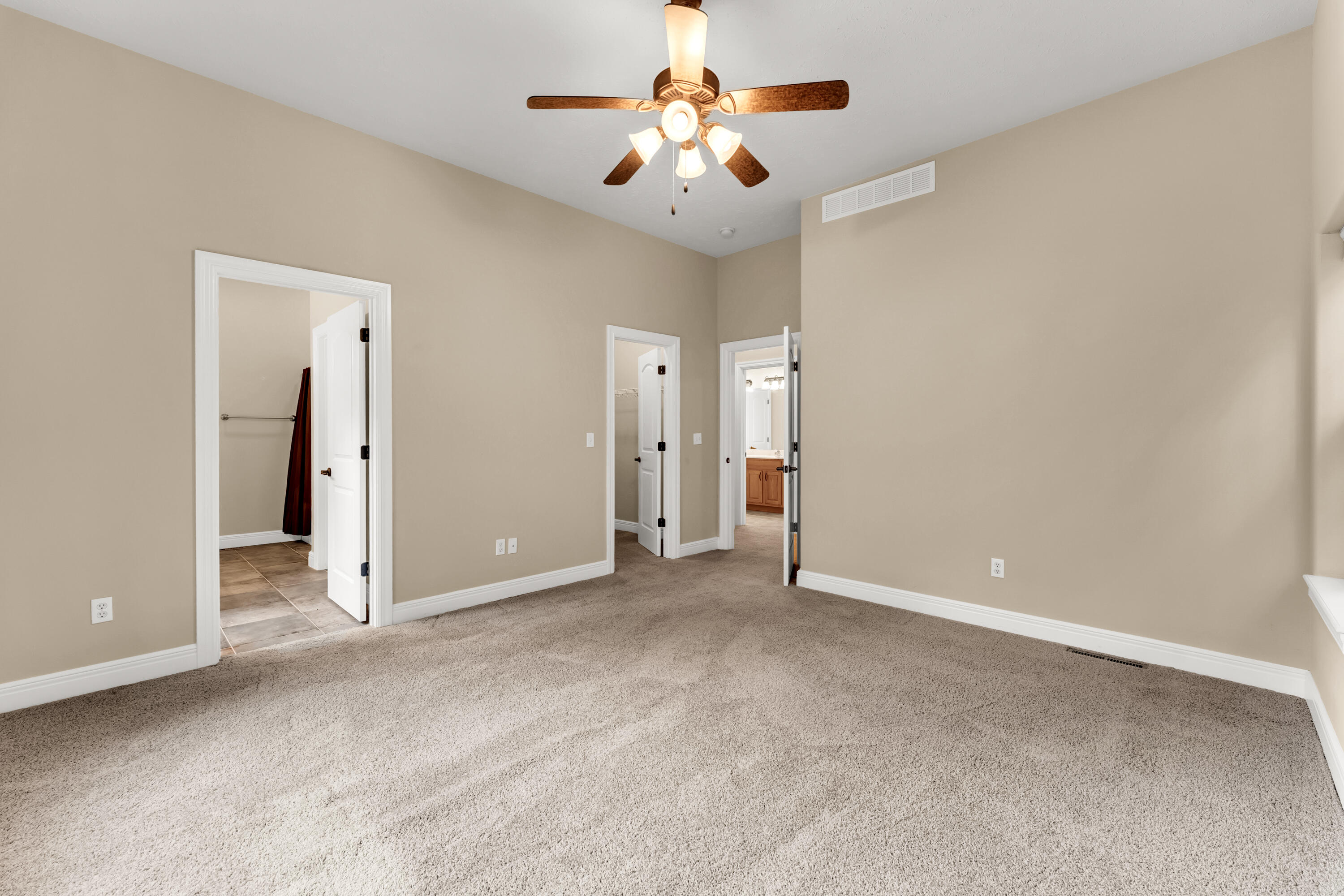 860 Silvercliff Way Property Photo 55