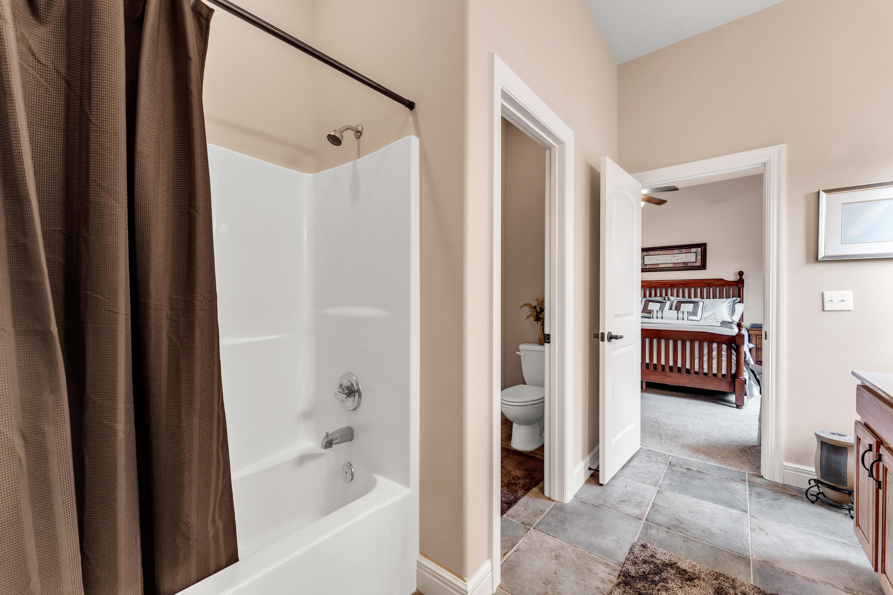 860 Silvercliff Way Property Photo 58