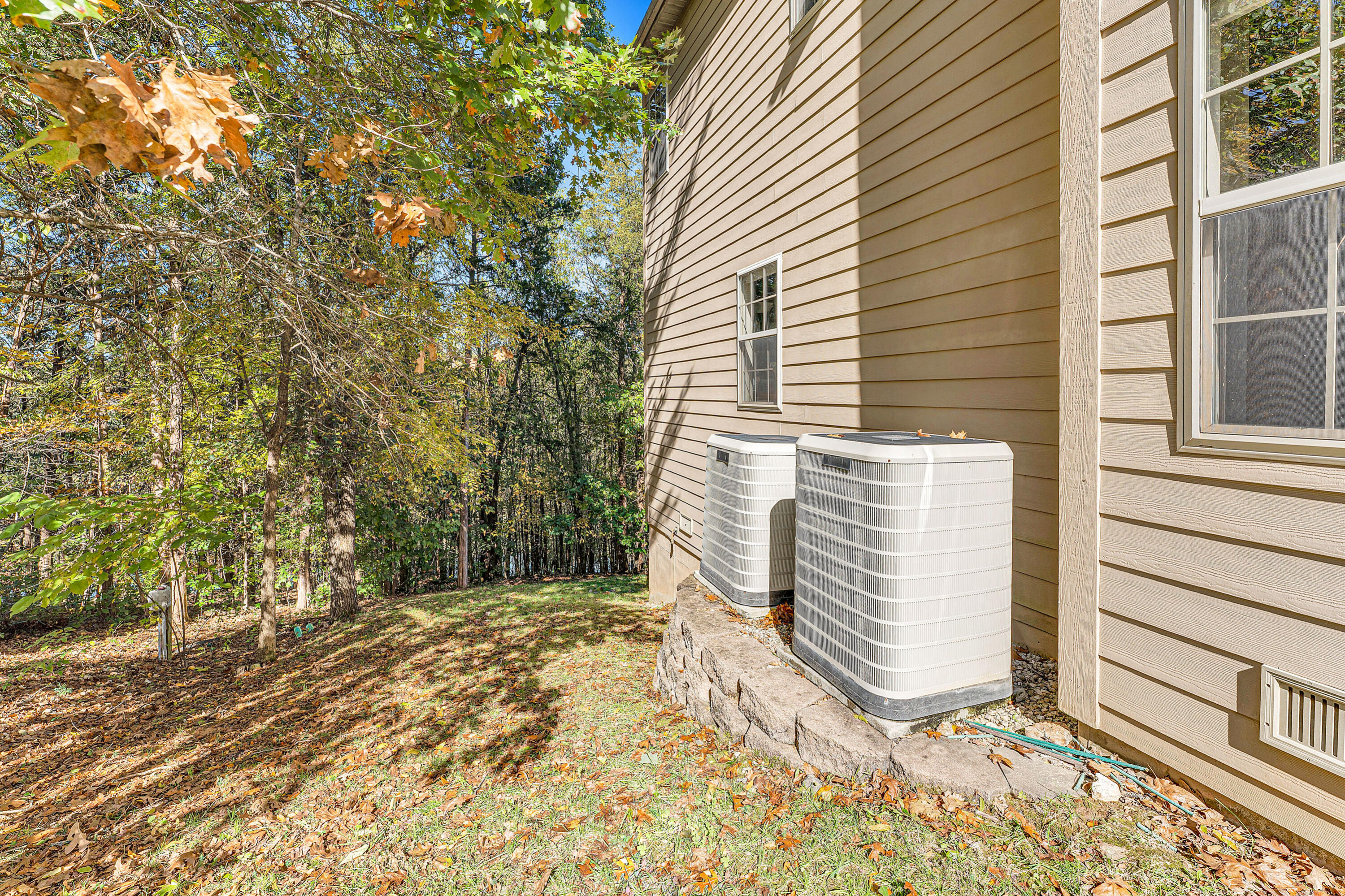 860 Silvercliff Way Property Photo 72