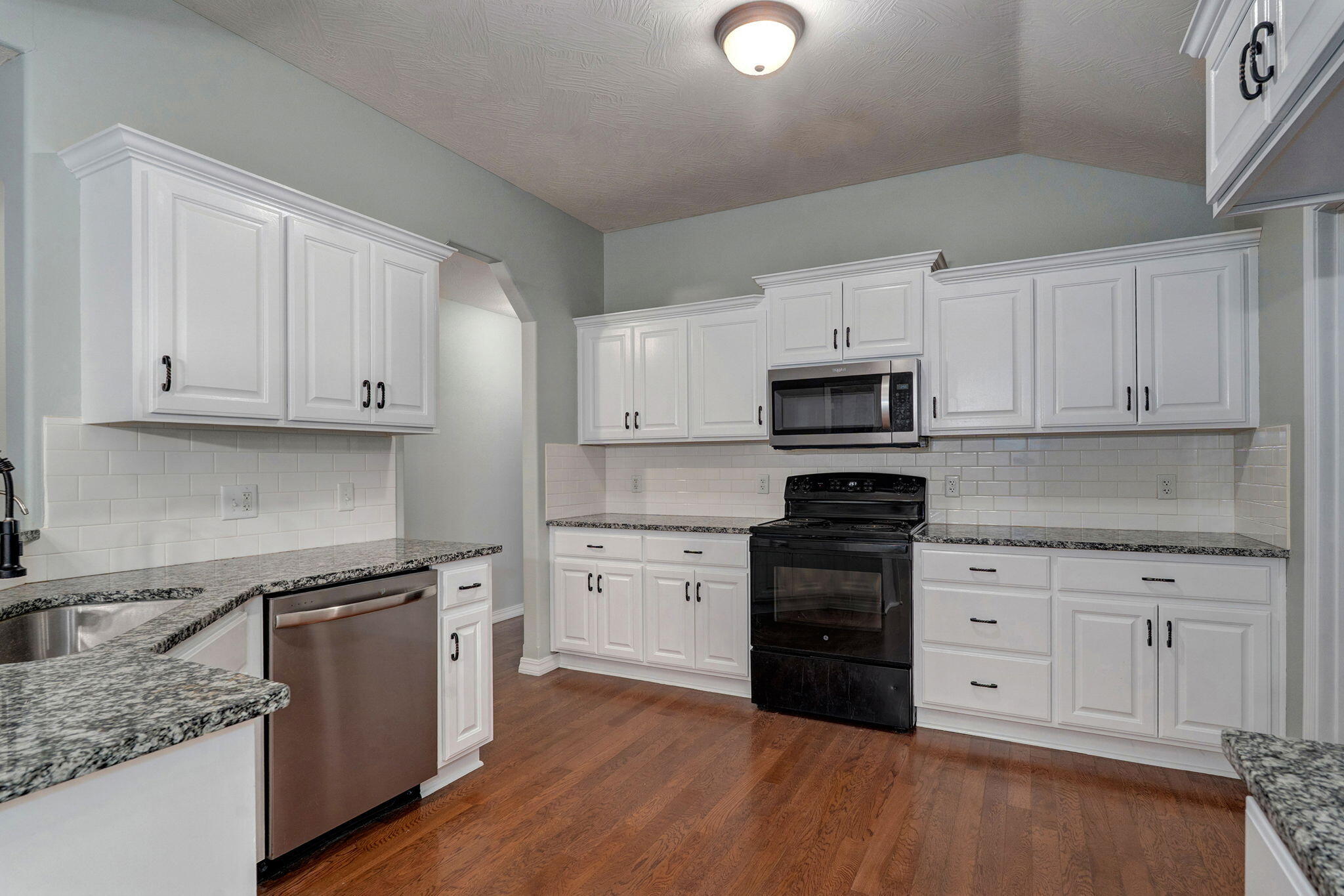 194 Meadowlark Property Photo 11