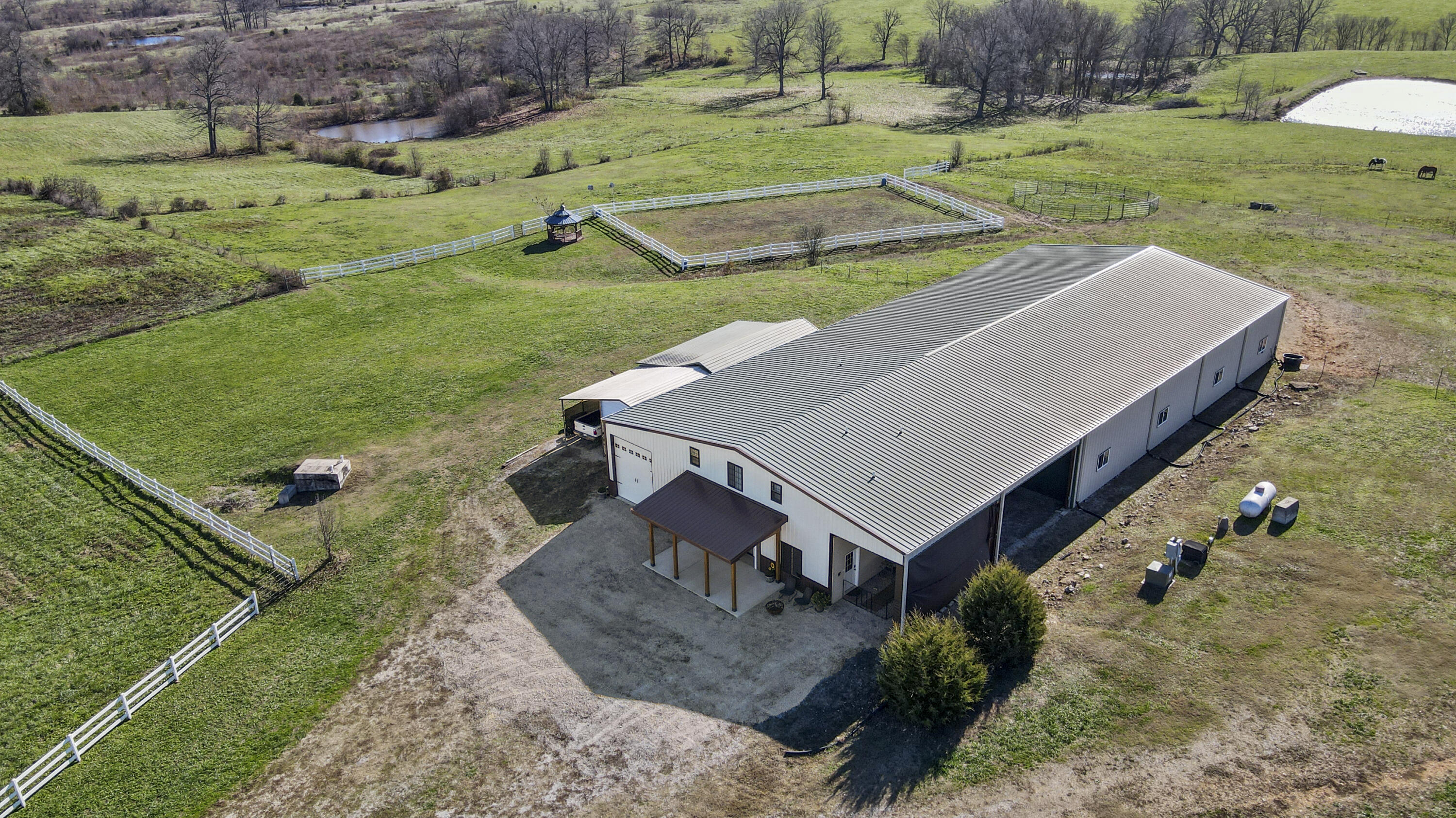 710 County Road 328 Property Photo 6
