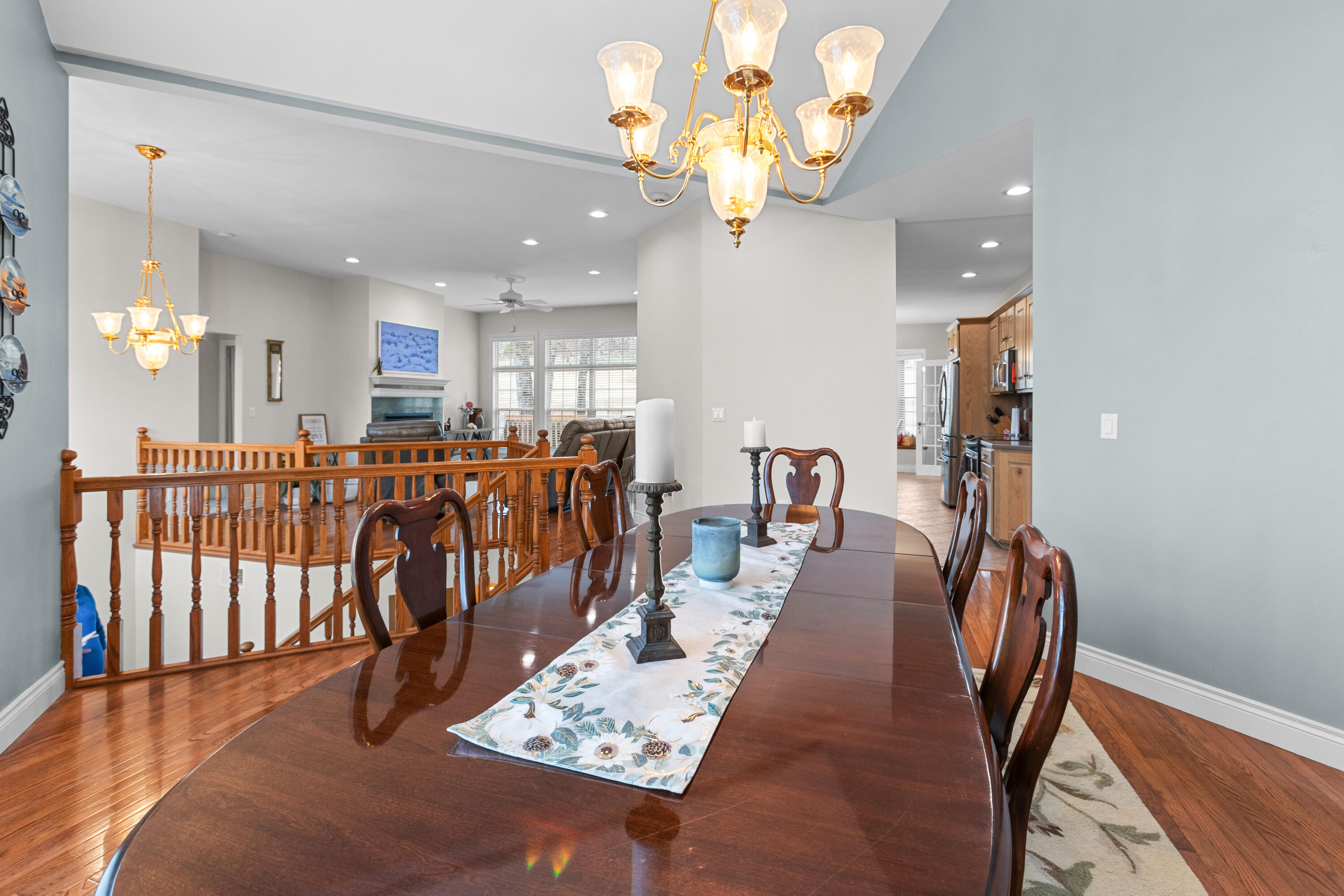 807 Silvercliff Way Property Photo 6