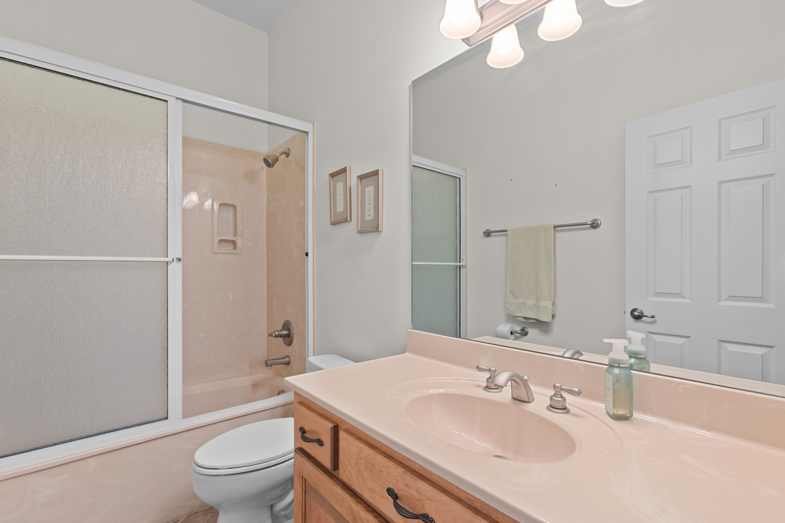 807 Silvercliff Way Property Photo 25