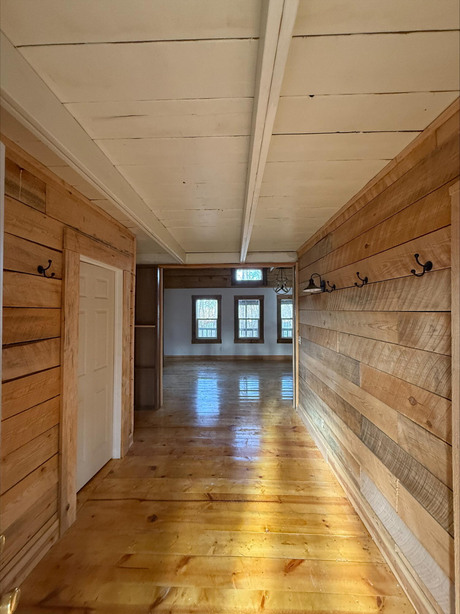 27014 Pine Bluff Lane Property Photo 3