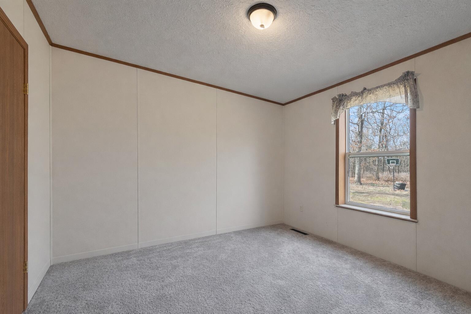 420 Dairy Road Property Photo 13