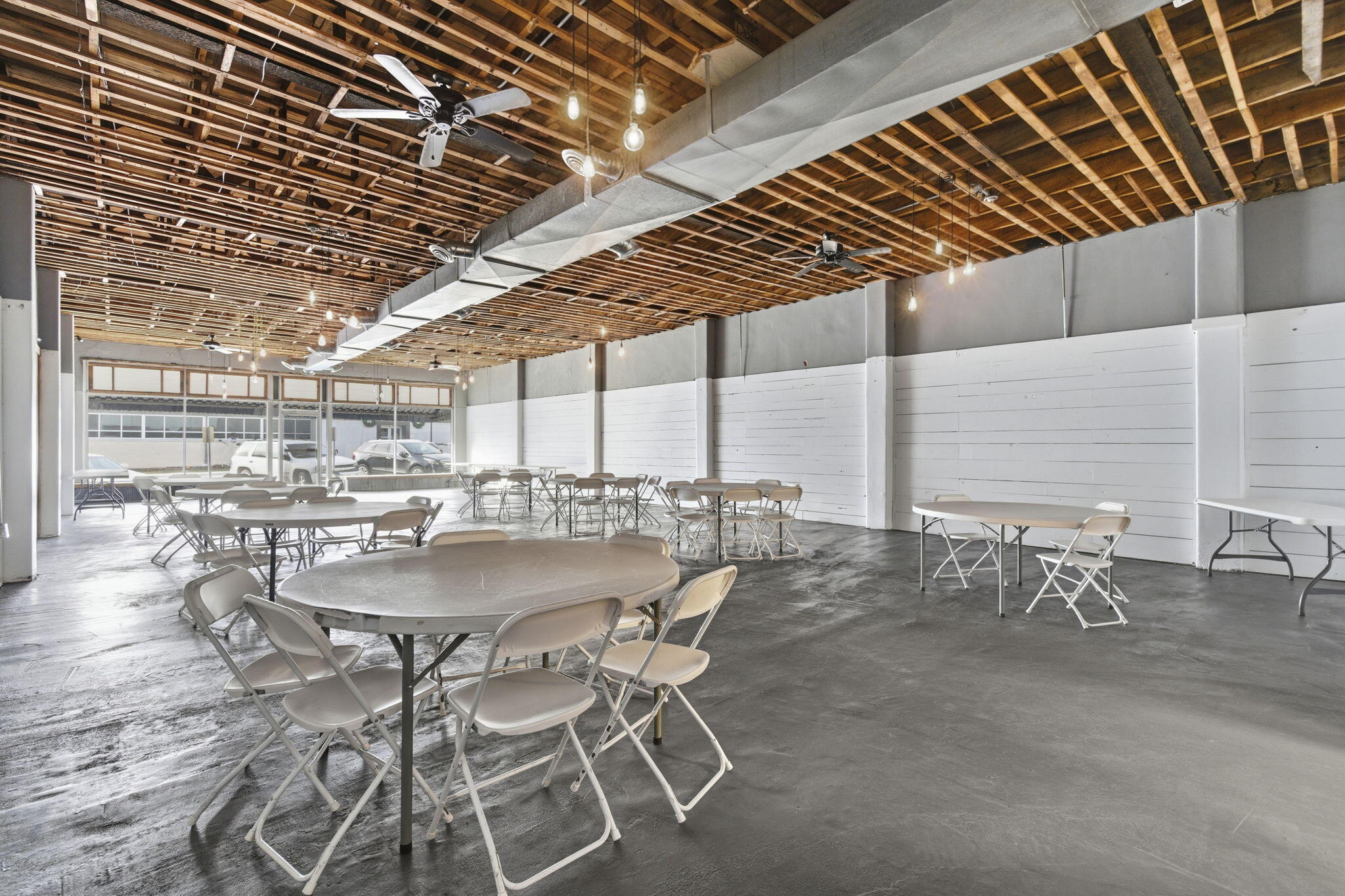 203 East Commercial Street Property Photo 21