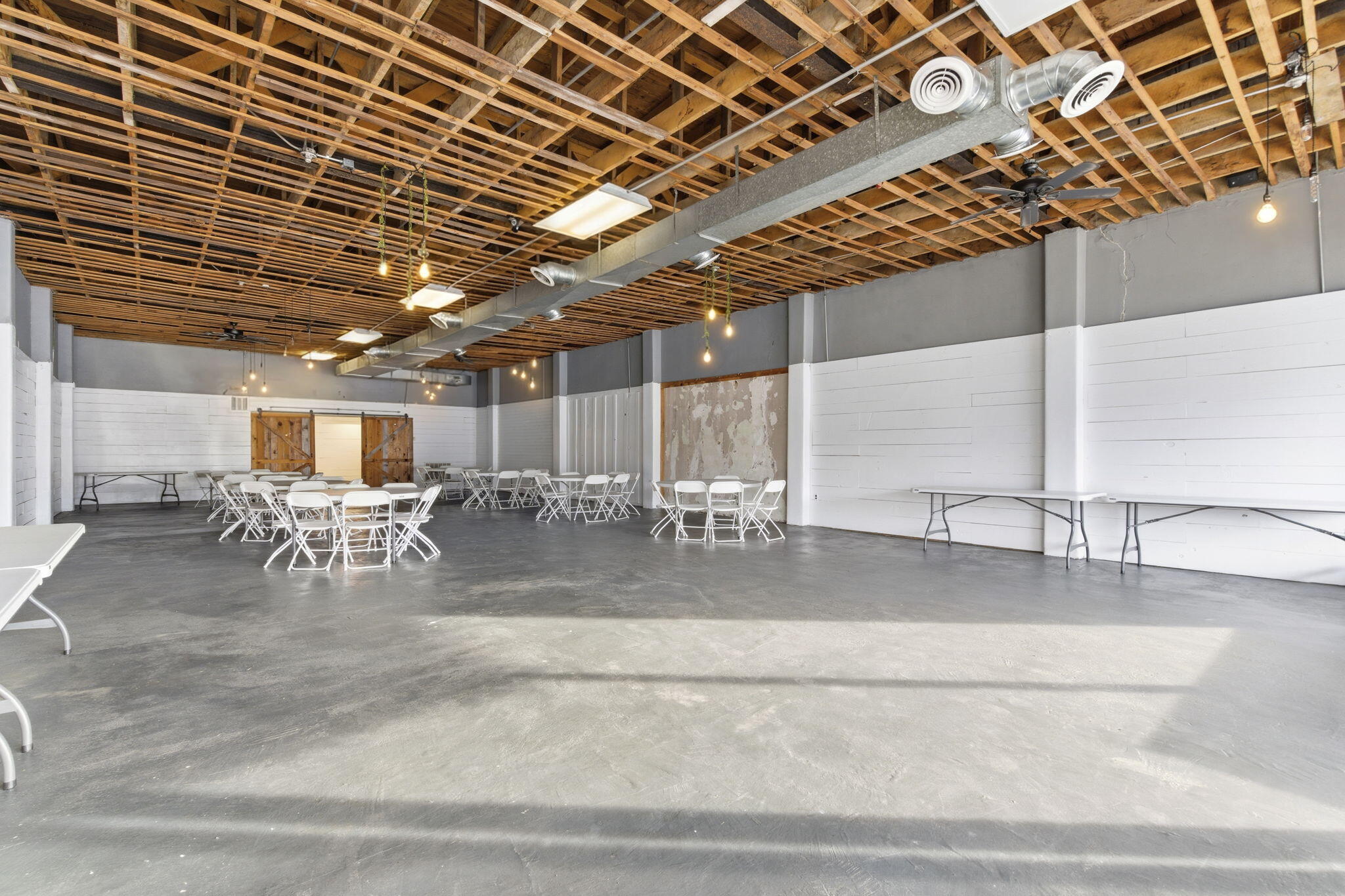 203 East Commercial Street Property Photo 22