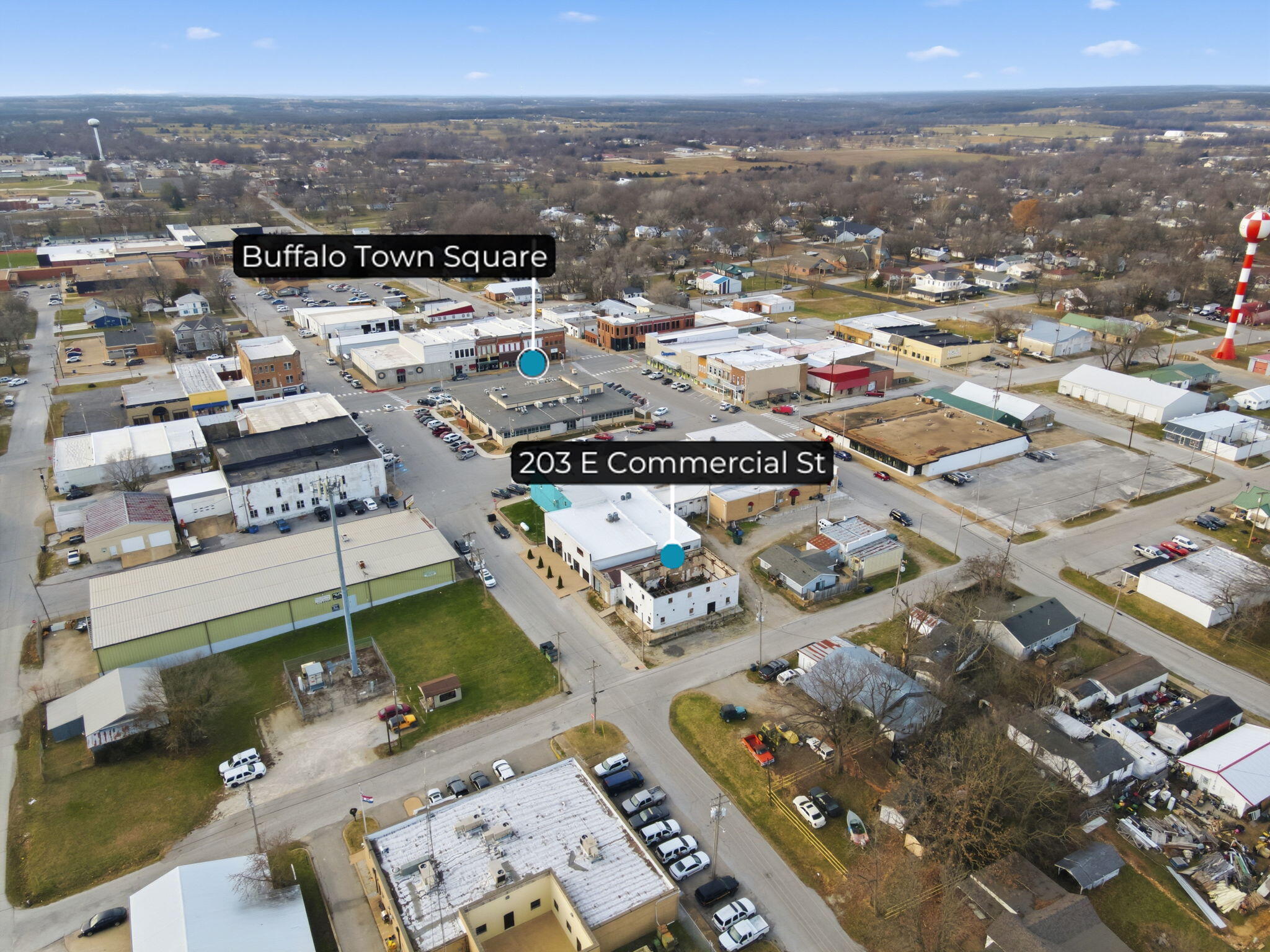 203 East Commercial Street Property Photo 35
