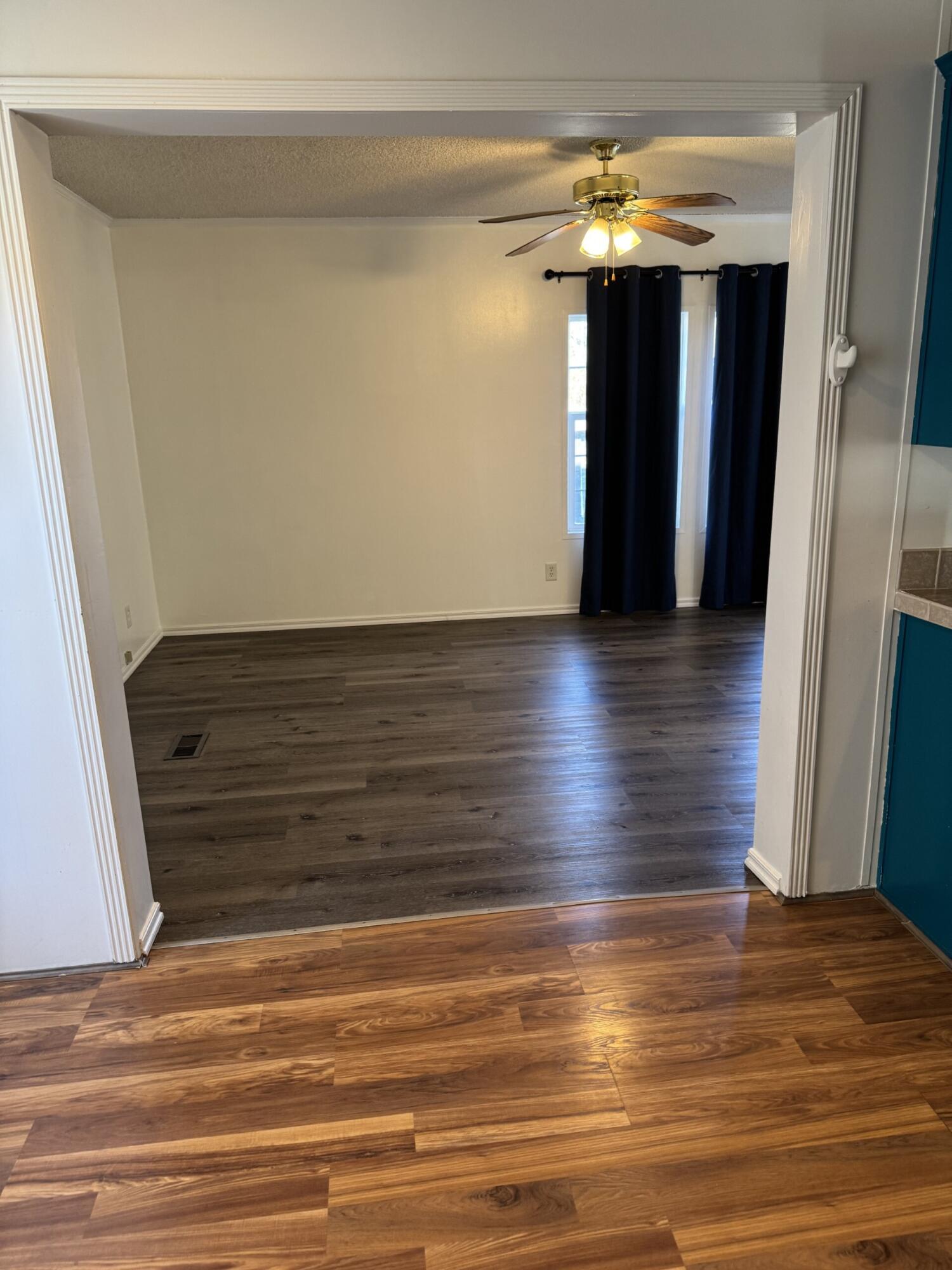 27691 Longview Lane Property Photo 10