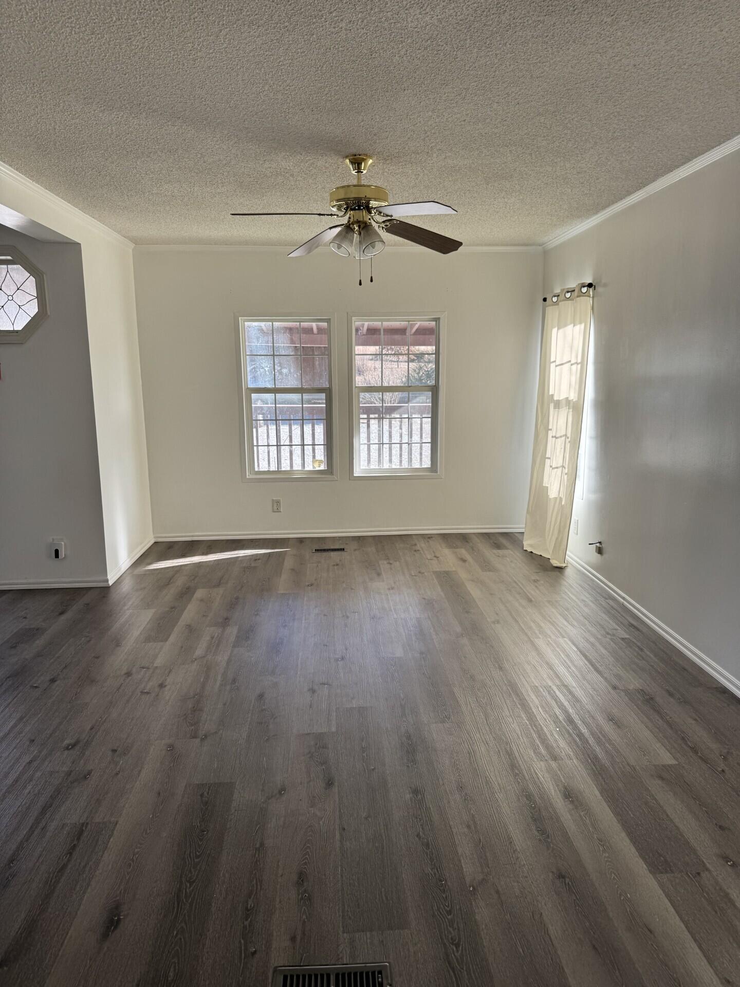 27691 Longview Lane Property Photo 15
