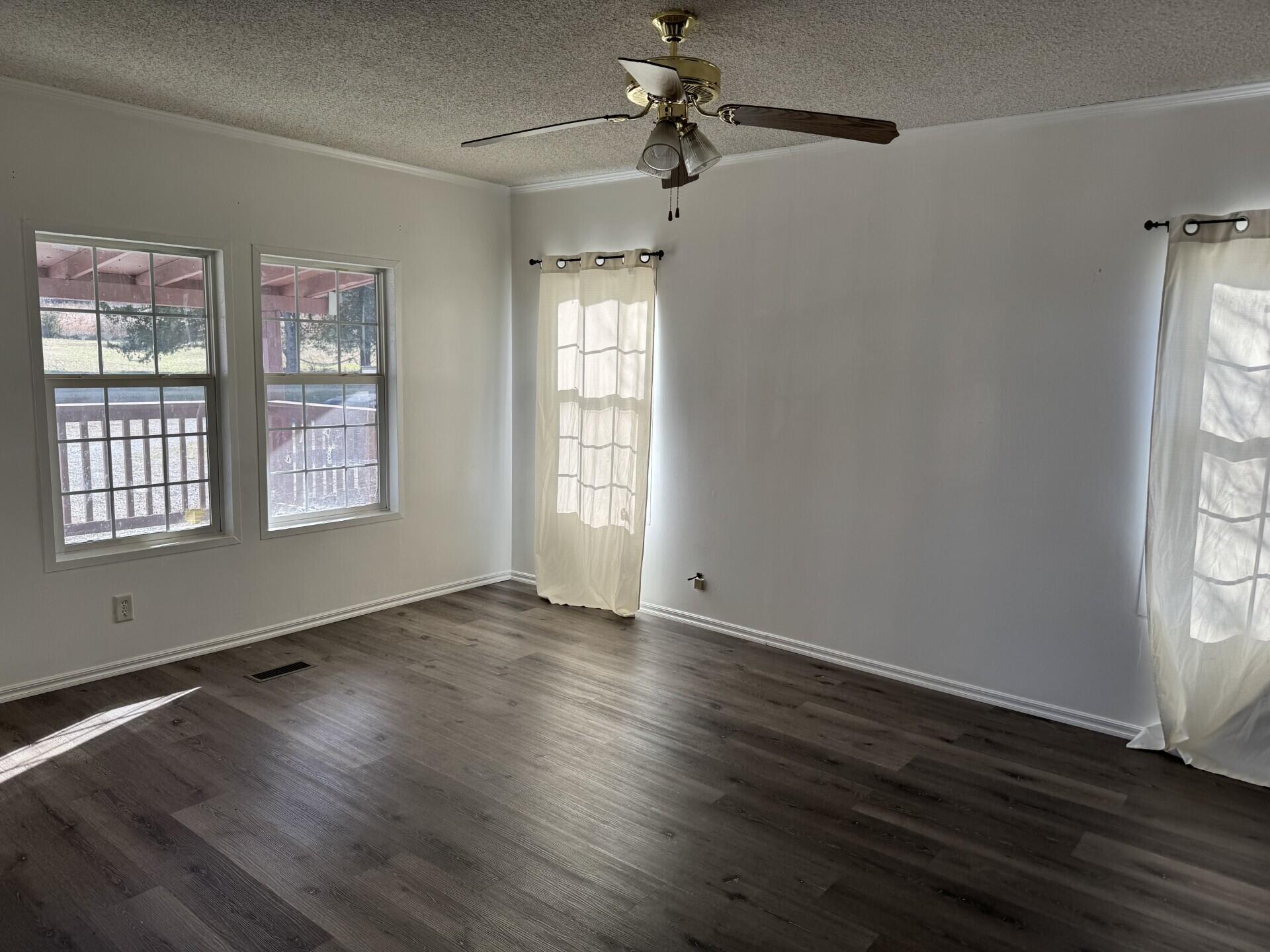 27691 Longview Lane Property Photo 17