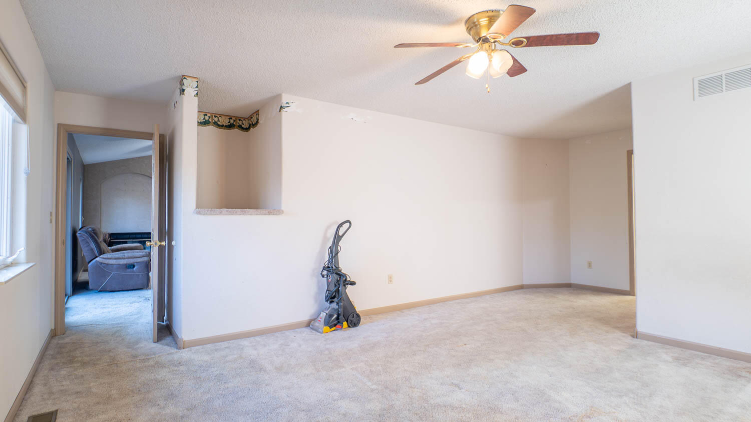 7785 Nadine Road Property Photo 15