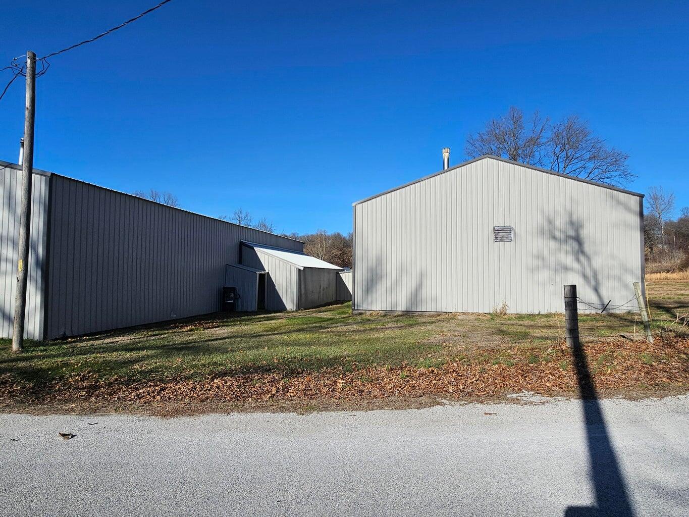 18358 Iris Road Property Photo 23