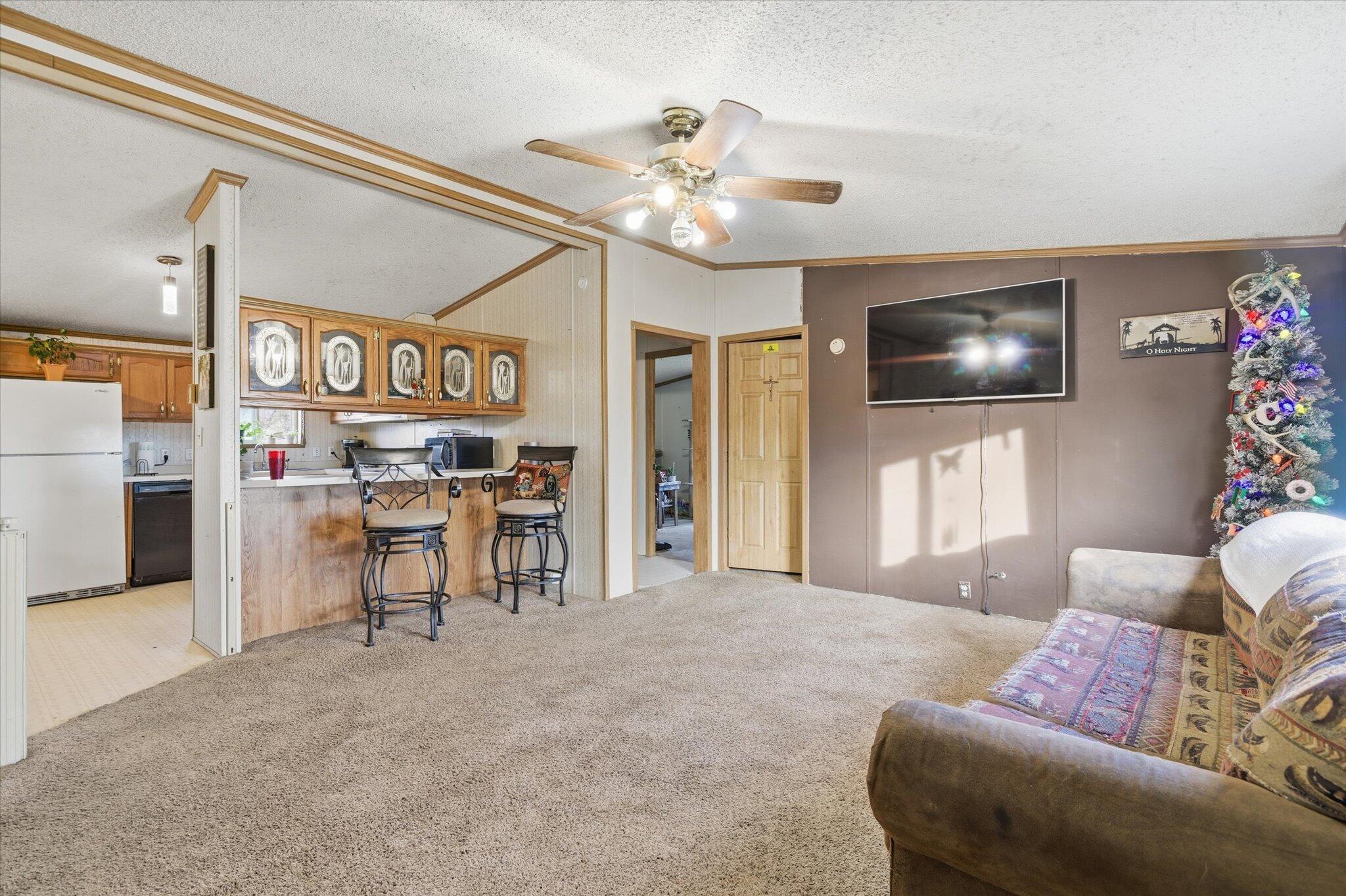 551 East Dunkle Street Property Photo 4