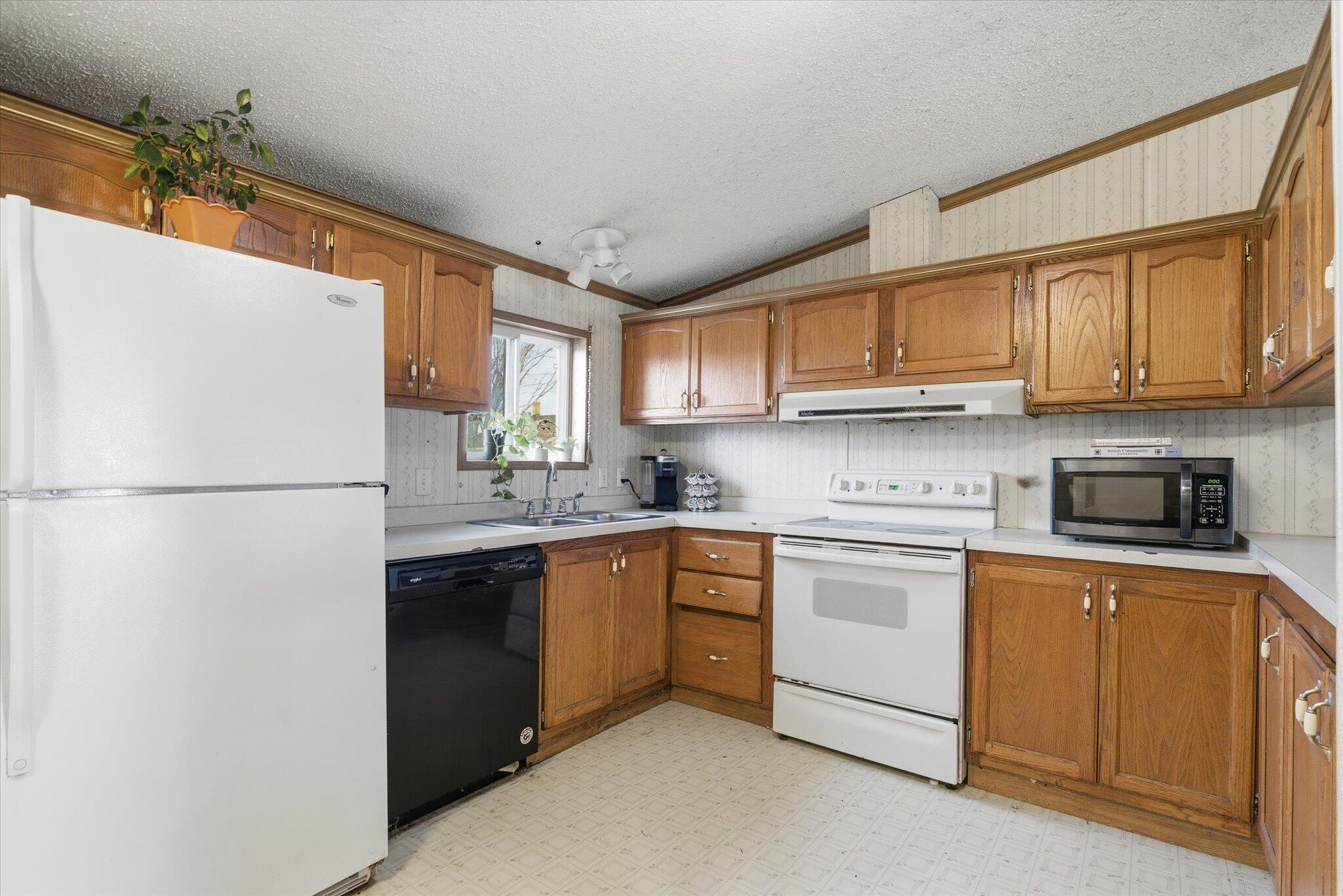 551 East Dunkle Street Property Photo 7