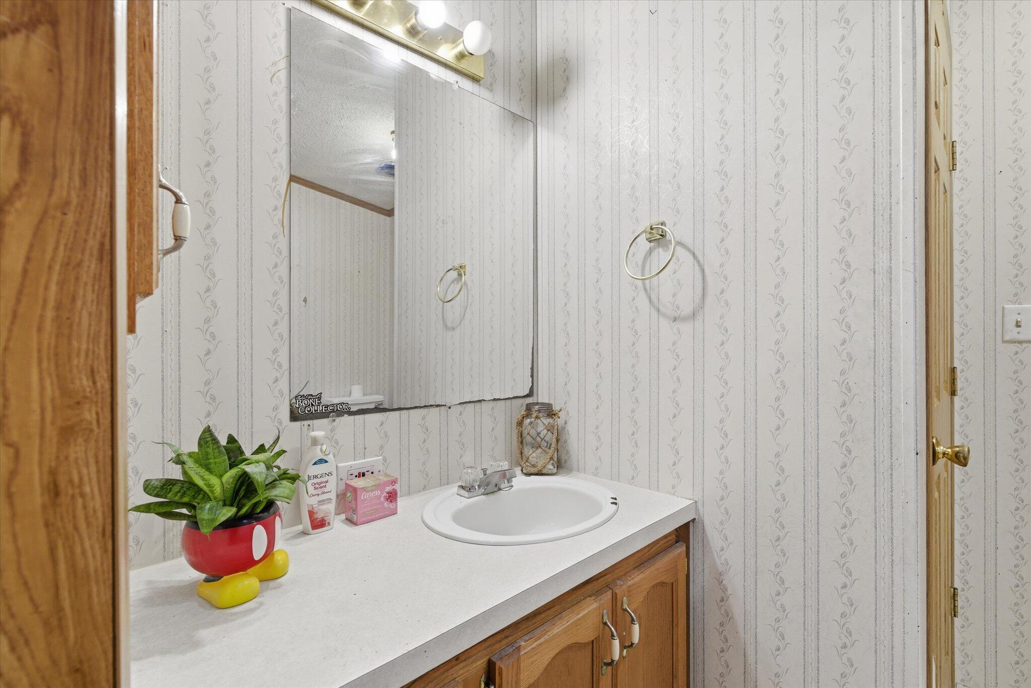 551 East Dunkle Street Property Photo 12