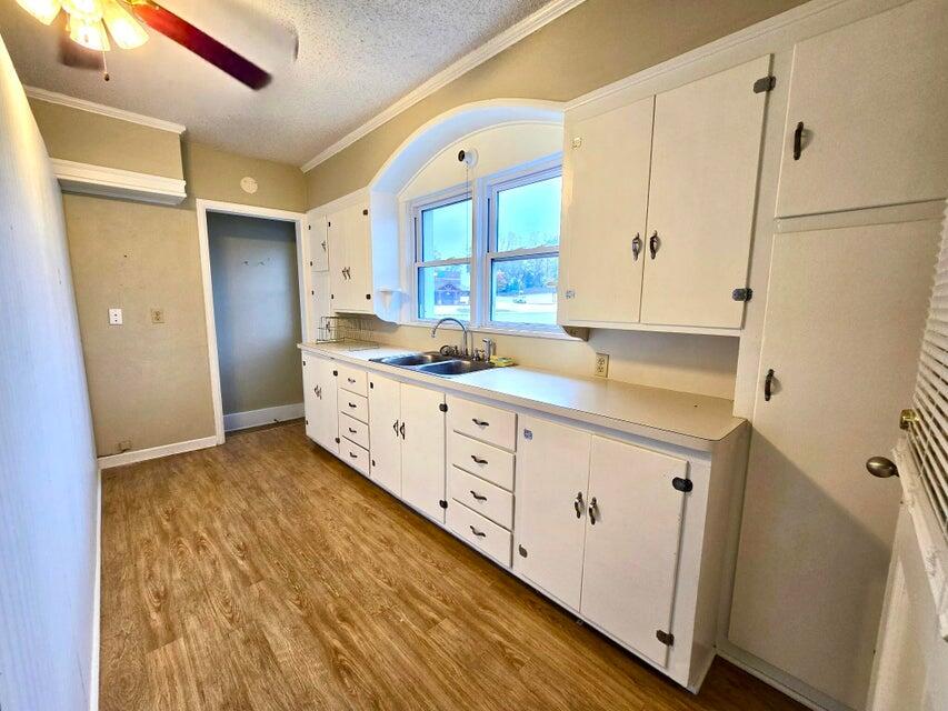 820 South Sam Houston Boulevard Property Photo 13