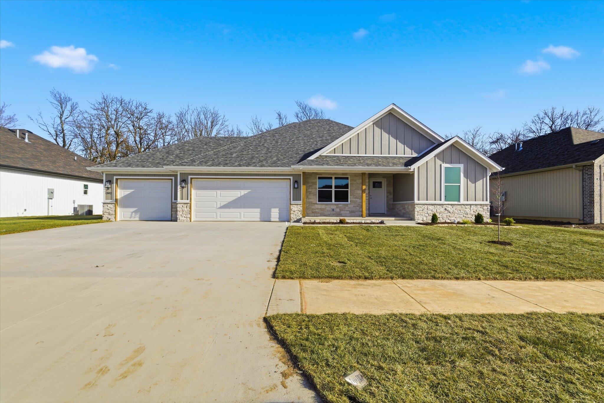 1382 North Collins Drive Property Photo 1