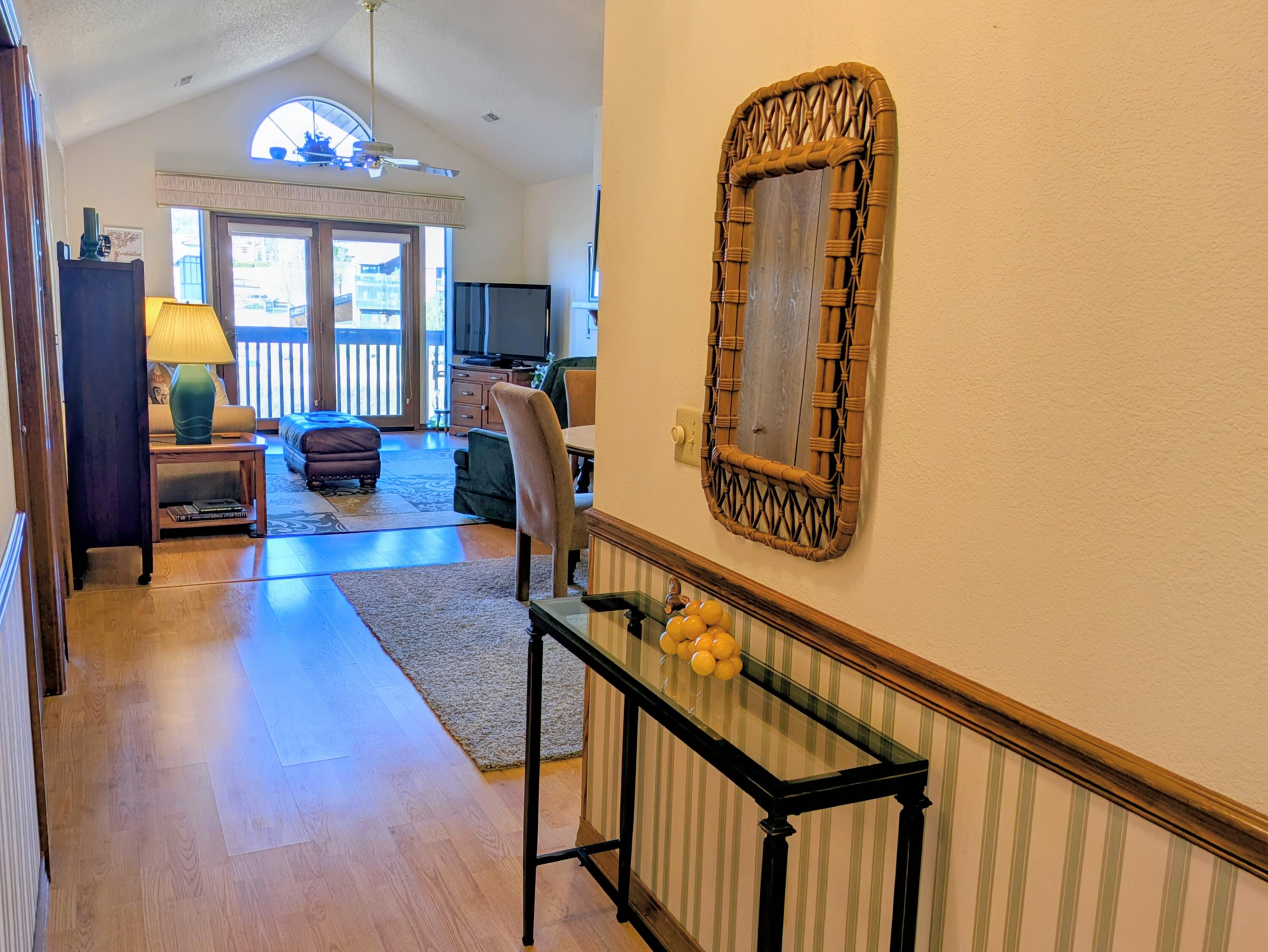 150 Sunken Forest Dr. 8-222 Property Photo 6
