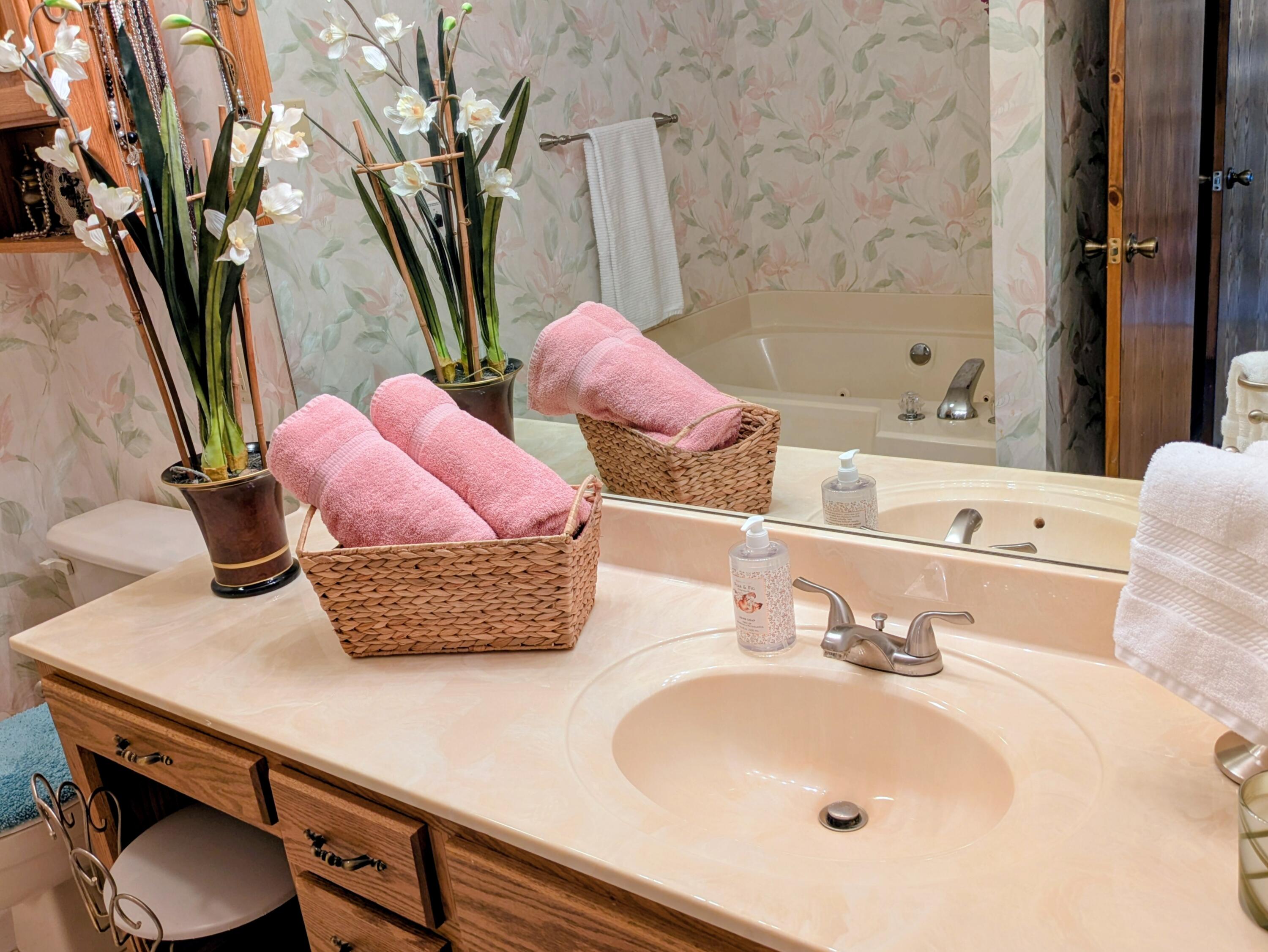 150 Sunken Forest Dr. 8-222 Property Photo 42