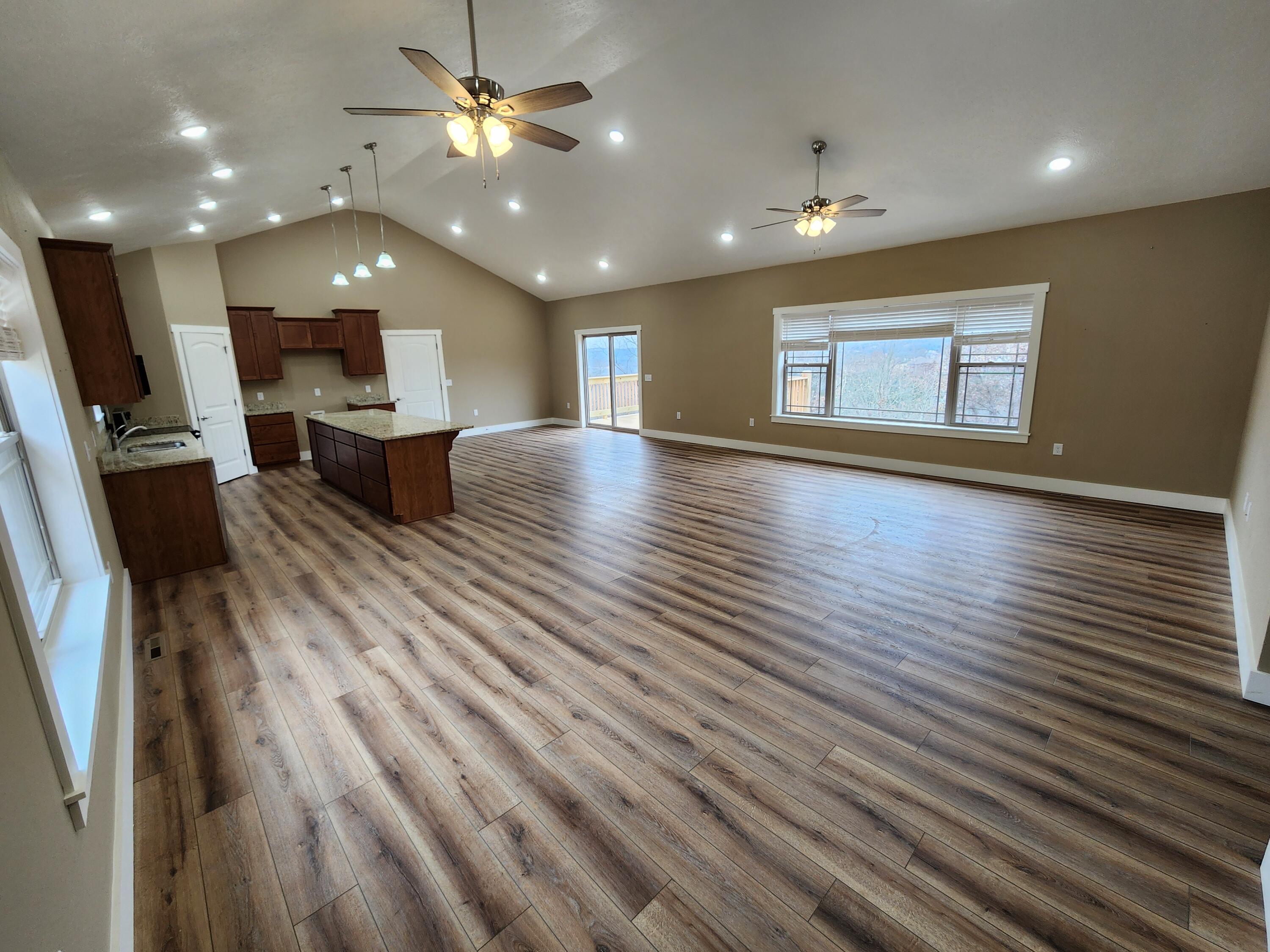 158 Grand Pointe Drive Property Photo 4