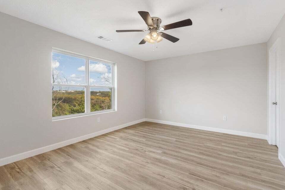 3014 North Vineyards Terrace 1 Property Photo 8