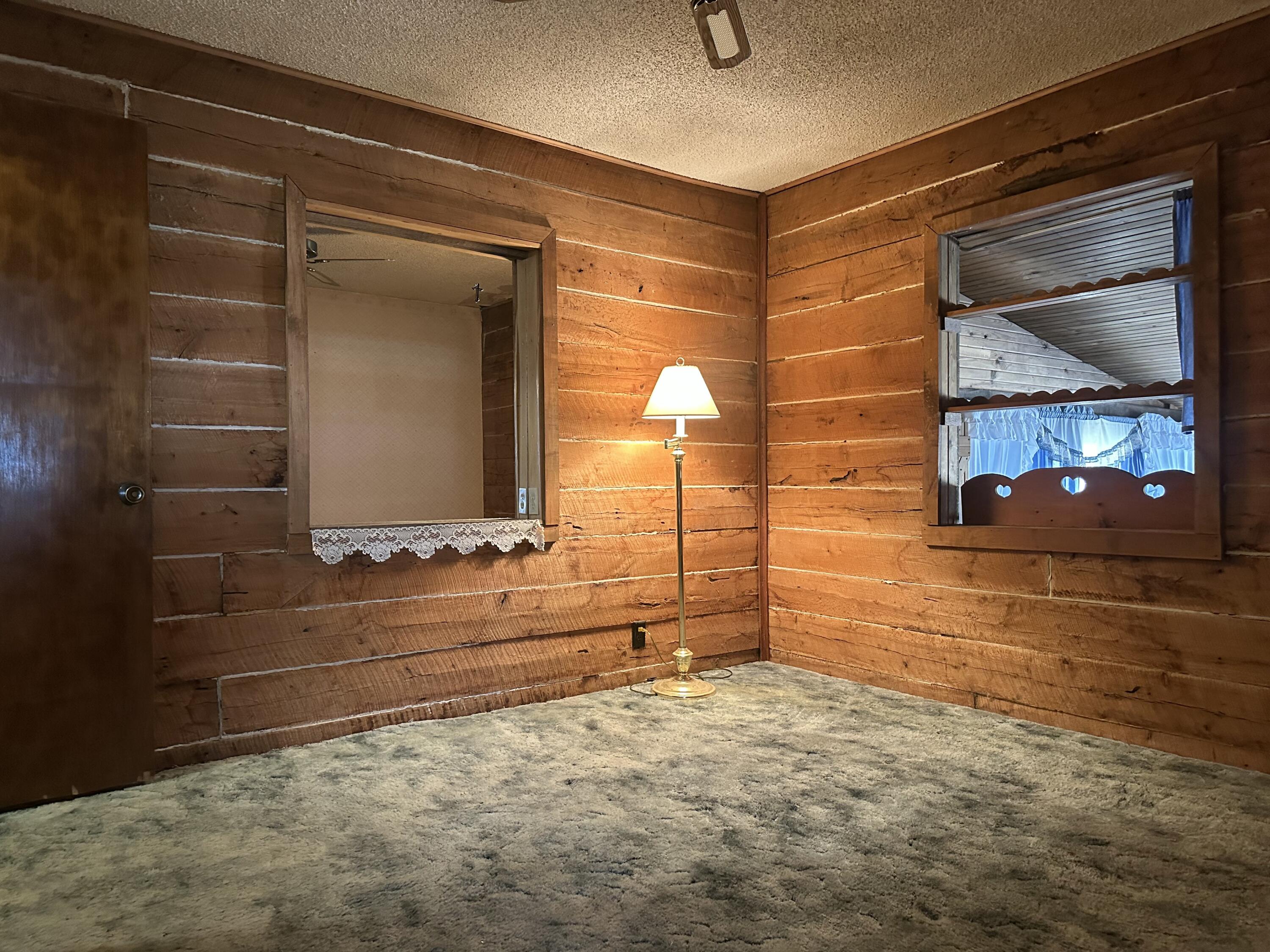 7565 State Highway 176 Property Photo 15