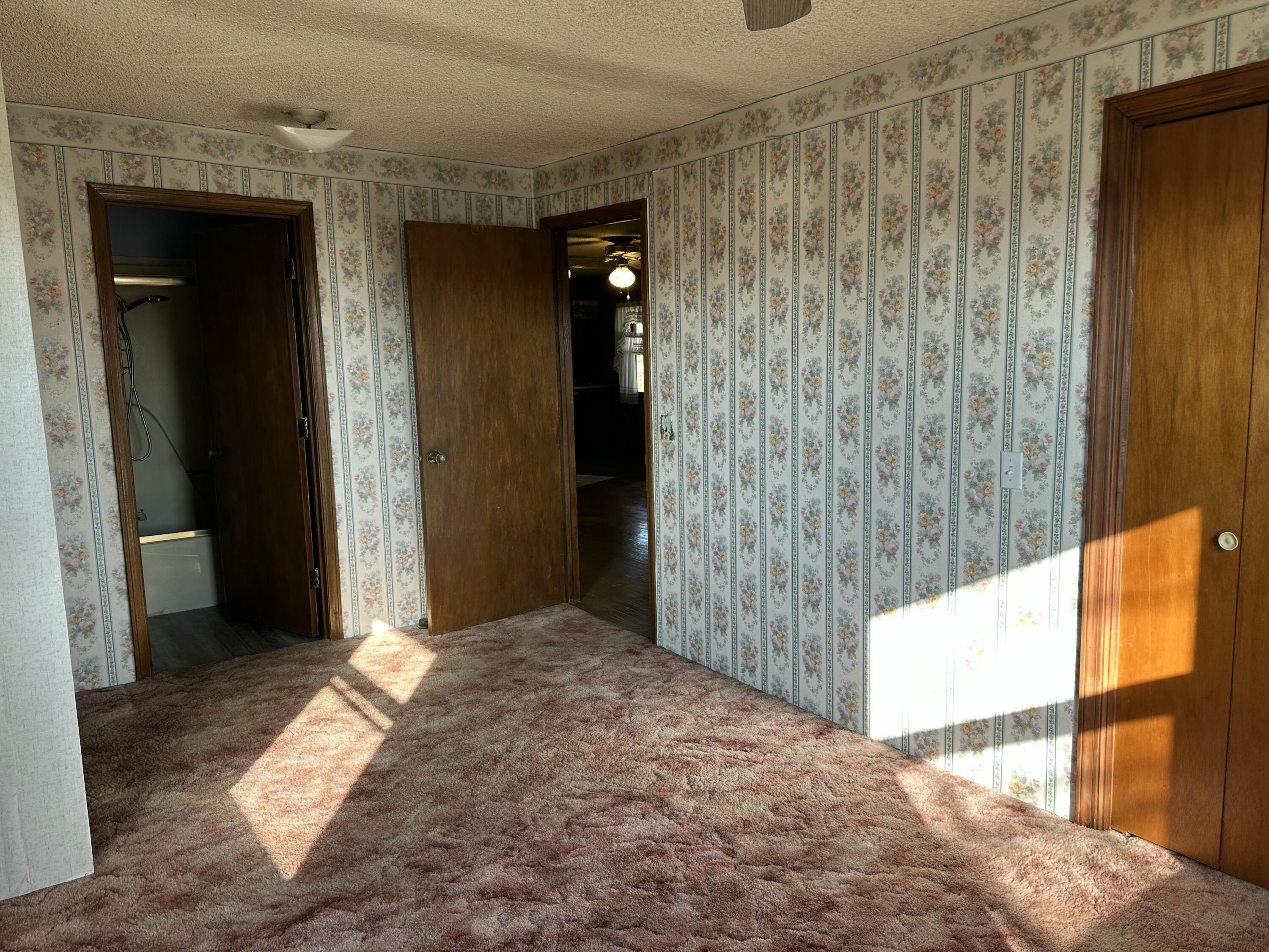 7565 State Highway 176 Property Photo 19