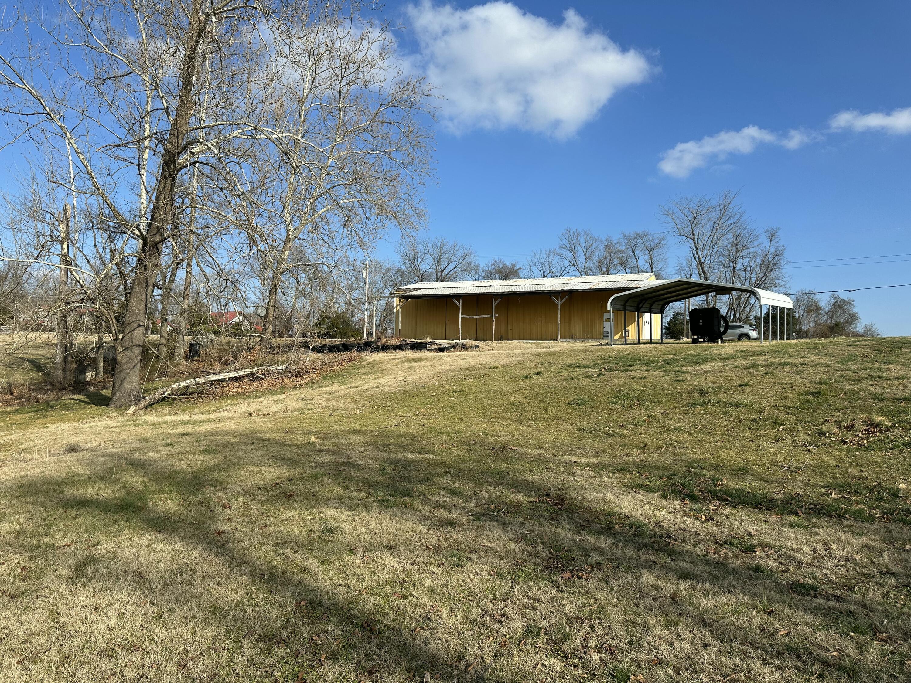 7565 State Highway 176 Property Photo 27