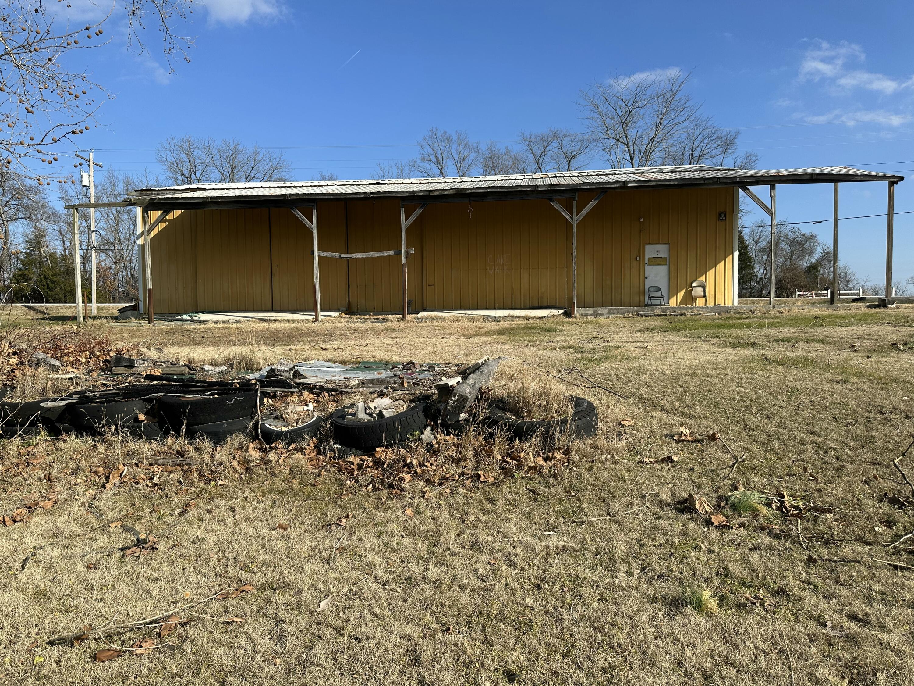 7565 State Highway 176 Property Photo 33