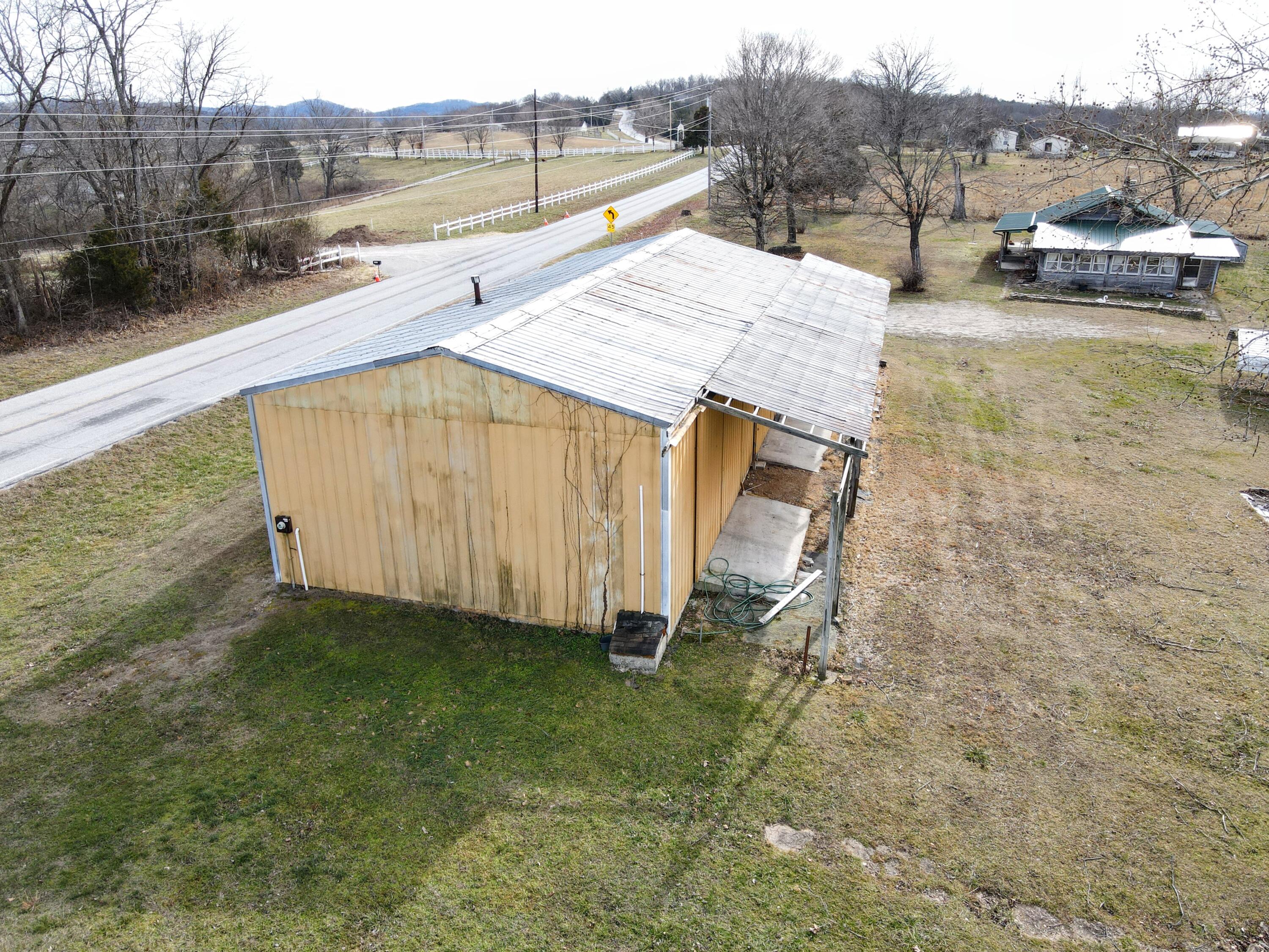 7565 State Highway 176 Property Photo 58