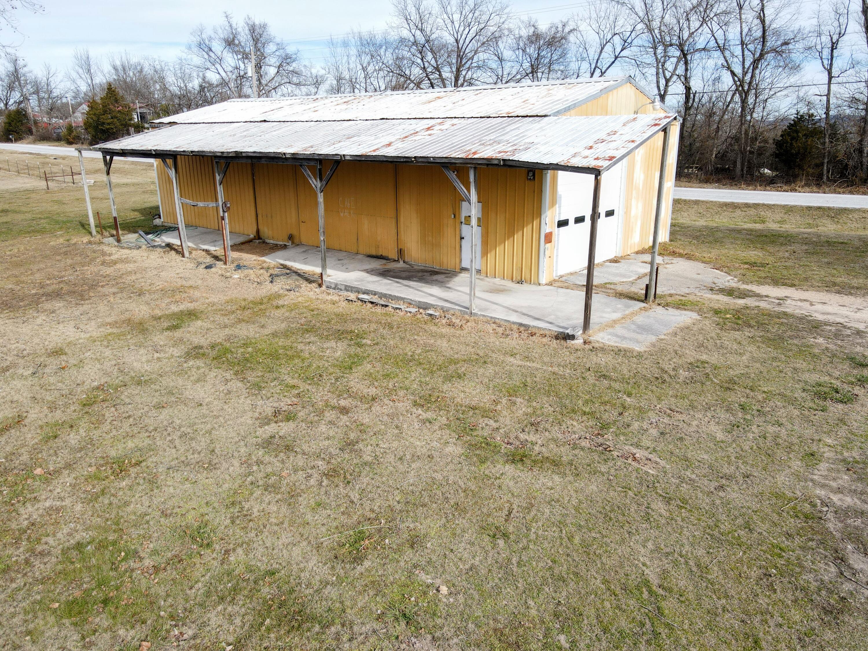 7565 State Highway 176 Property Photo 63