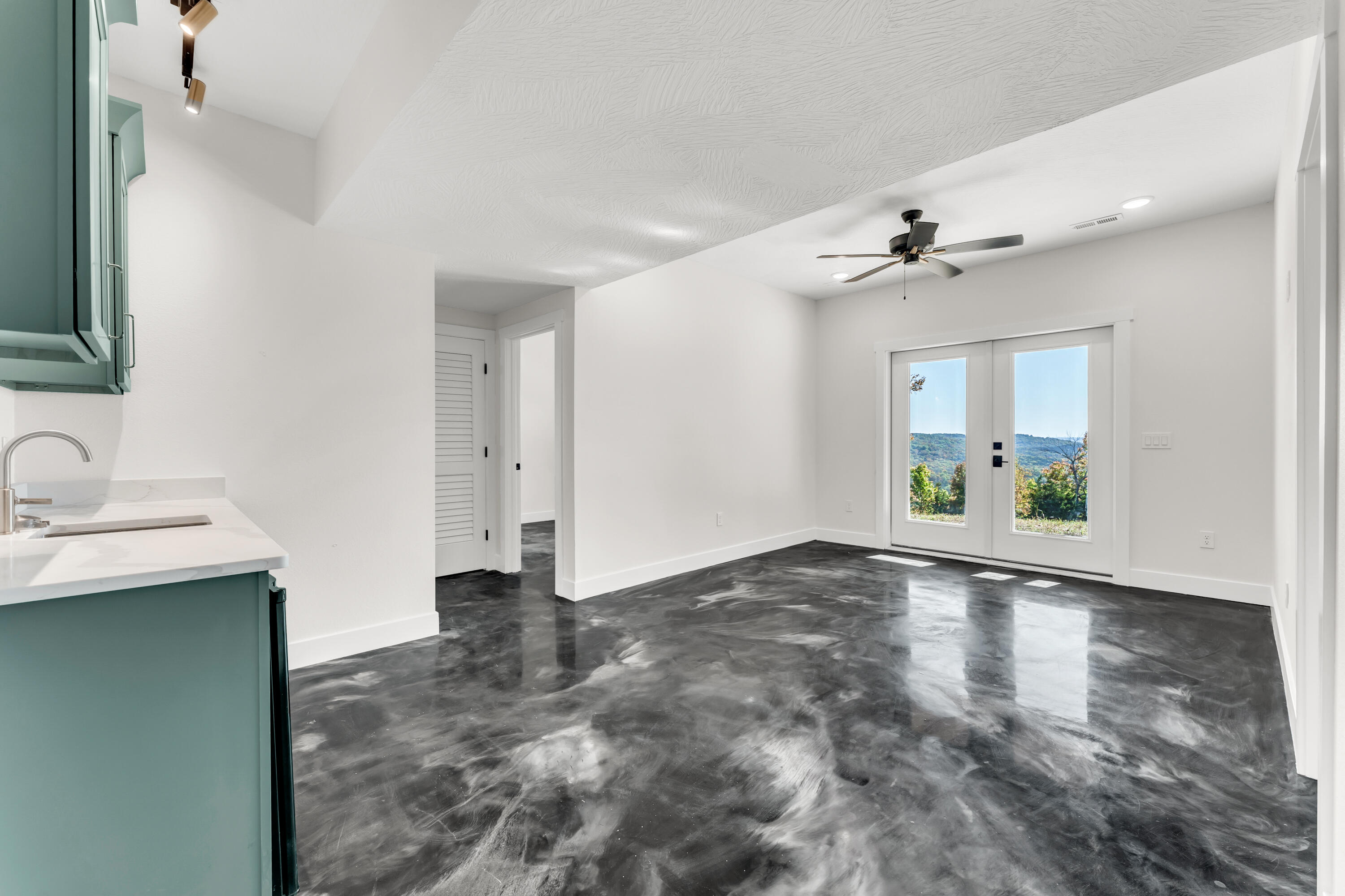 157 Rollin Pt Property Photo 35