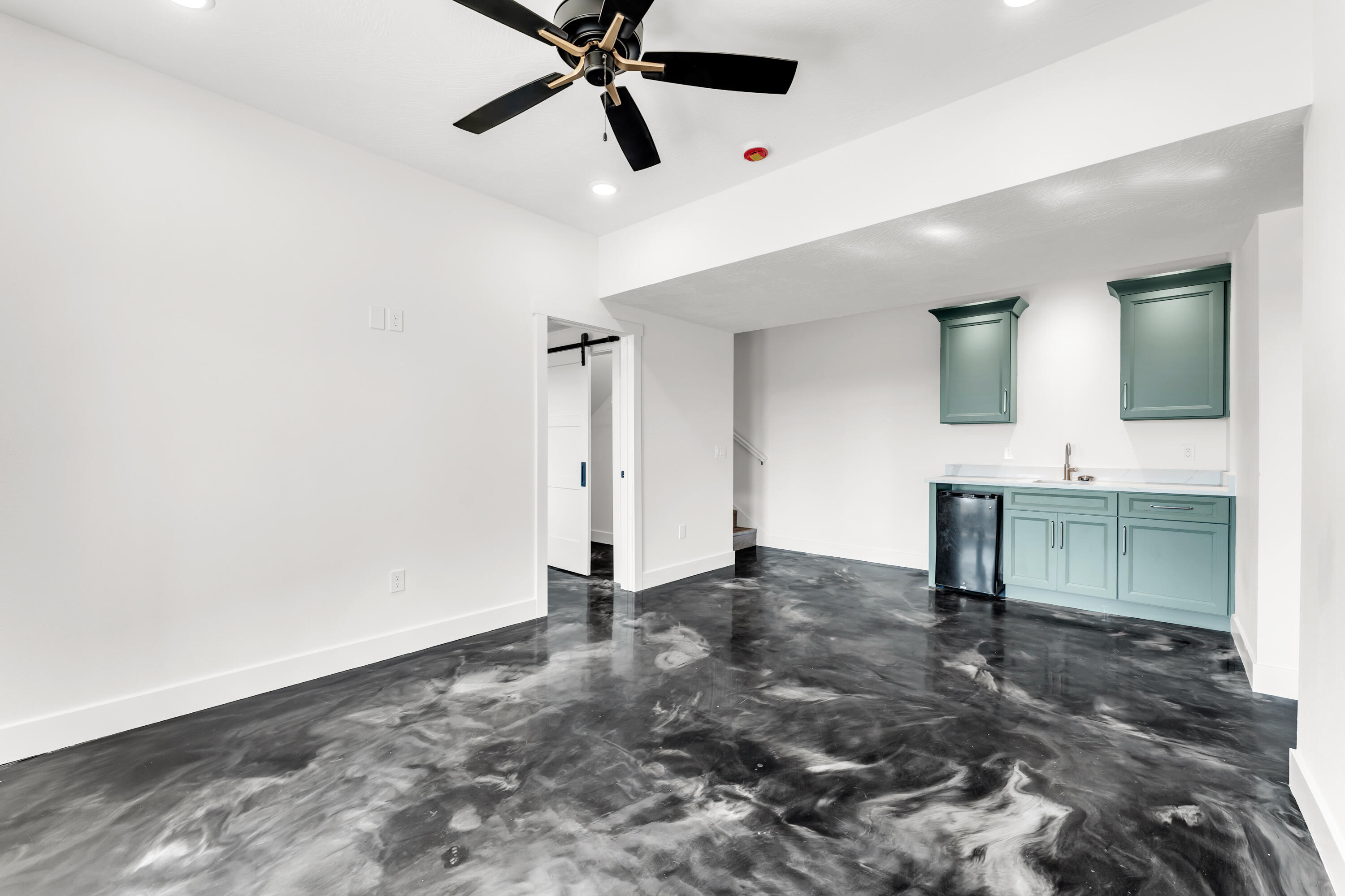 157 Rollin Pt Property Photo 36