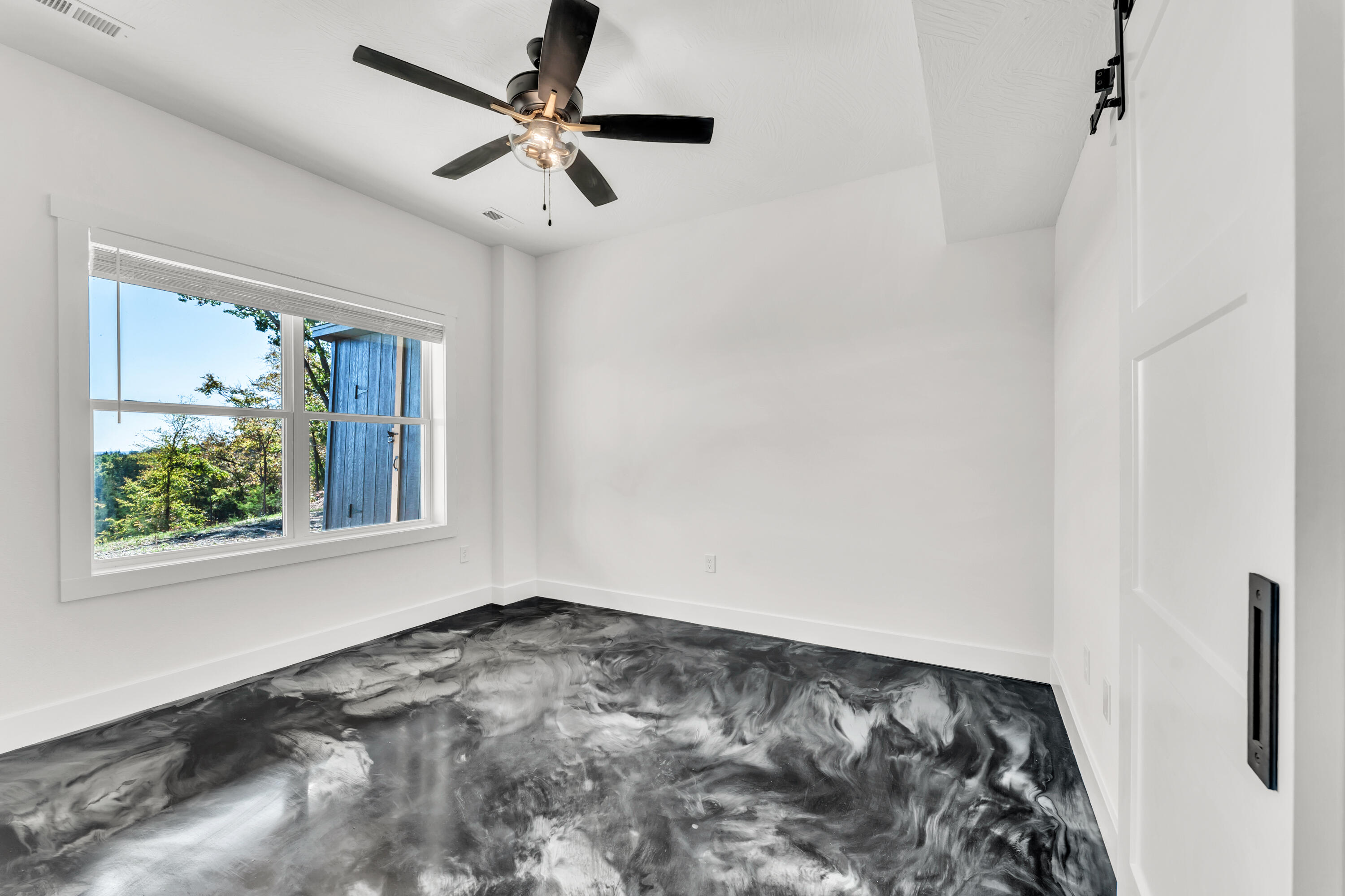 157 Rollin Pt Property Photo 37