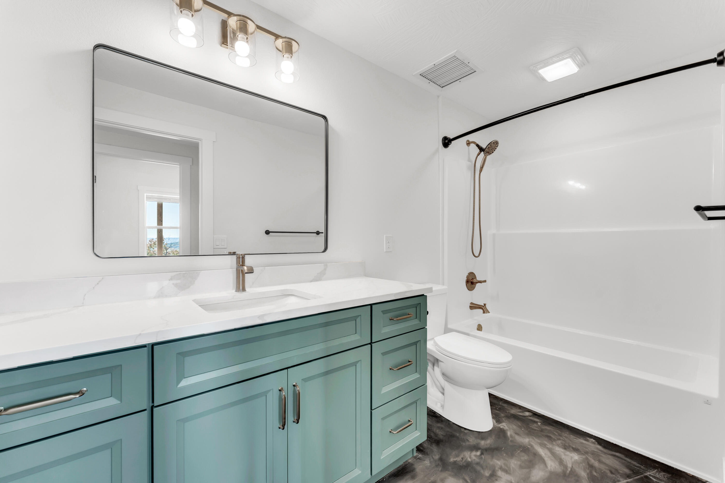 157 Rollin Pt Property Photo 41