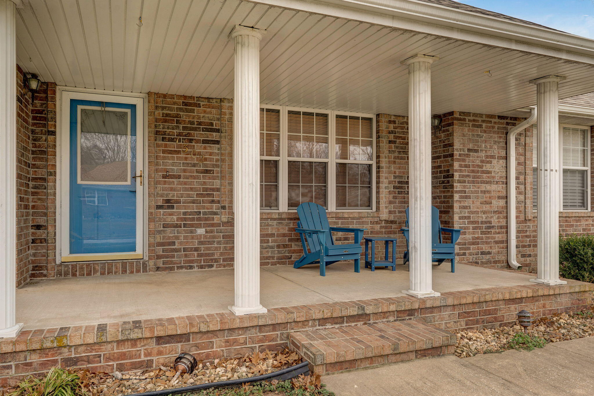 1302 East Primrose Lane Property Photo 3