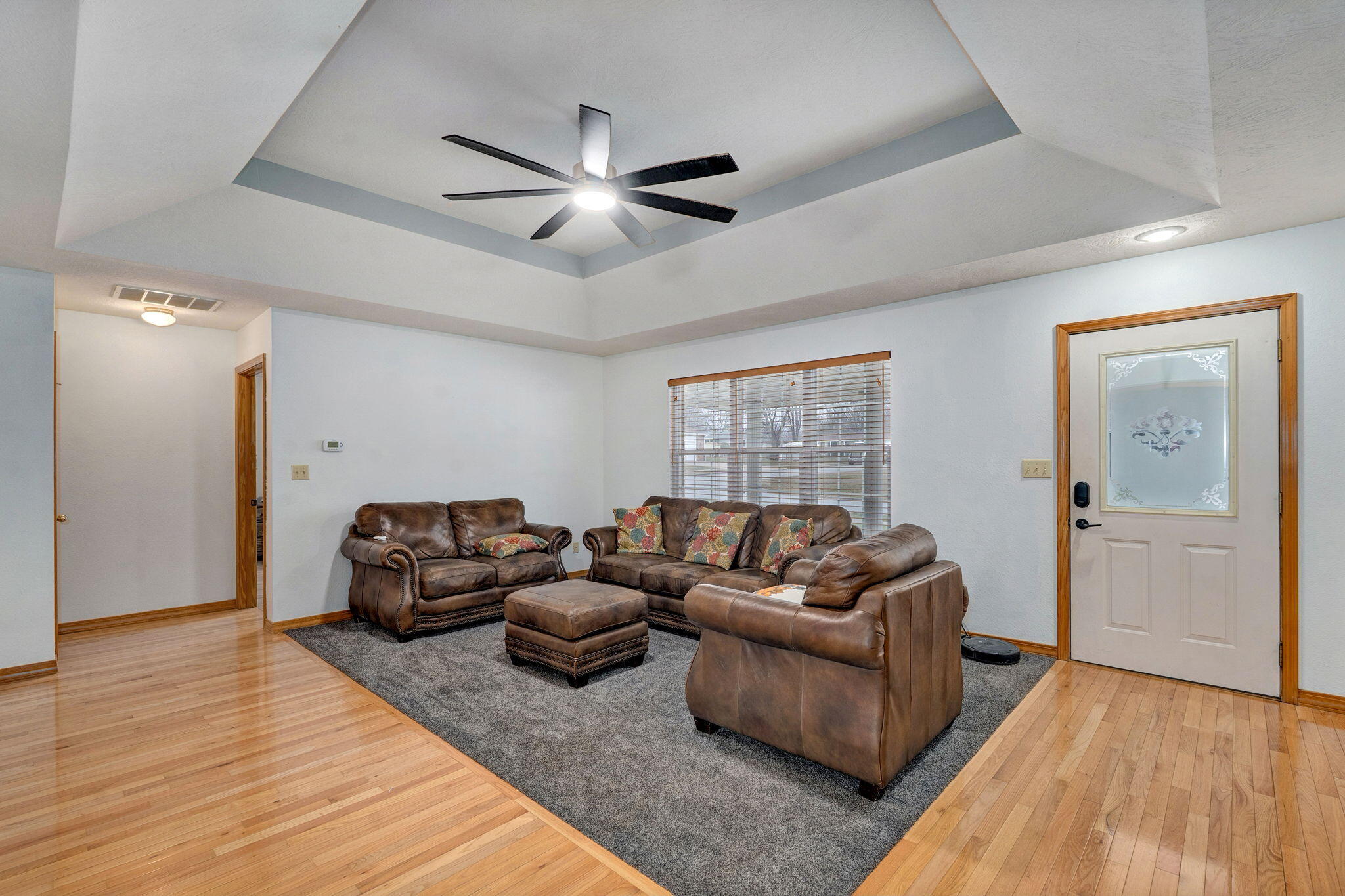 1302 East Primrose Lane Property Photo 12