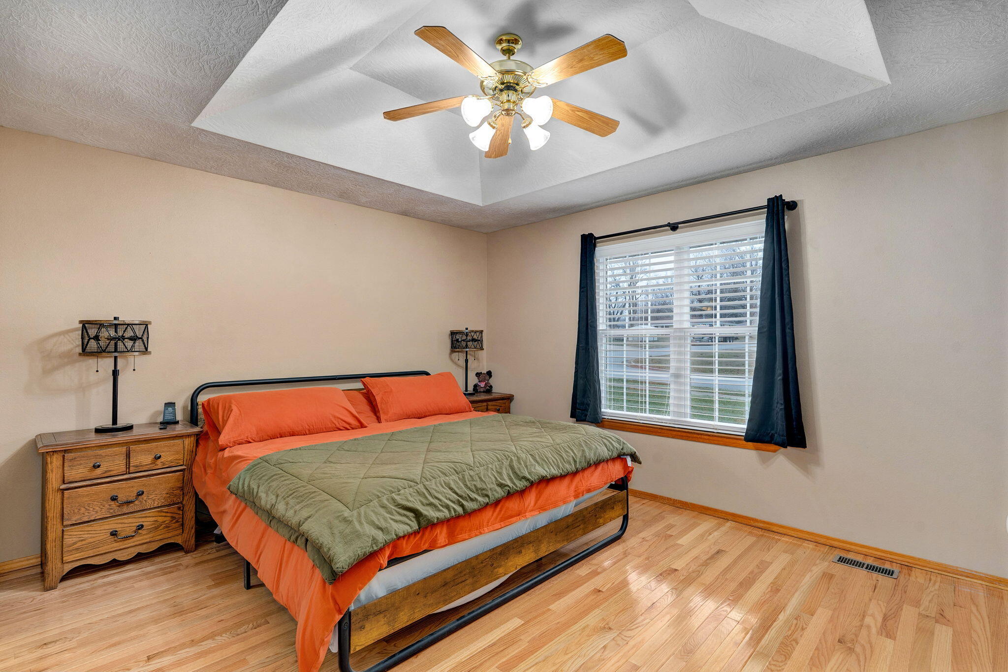 1302 East Primrose Lane Property Photo 22
